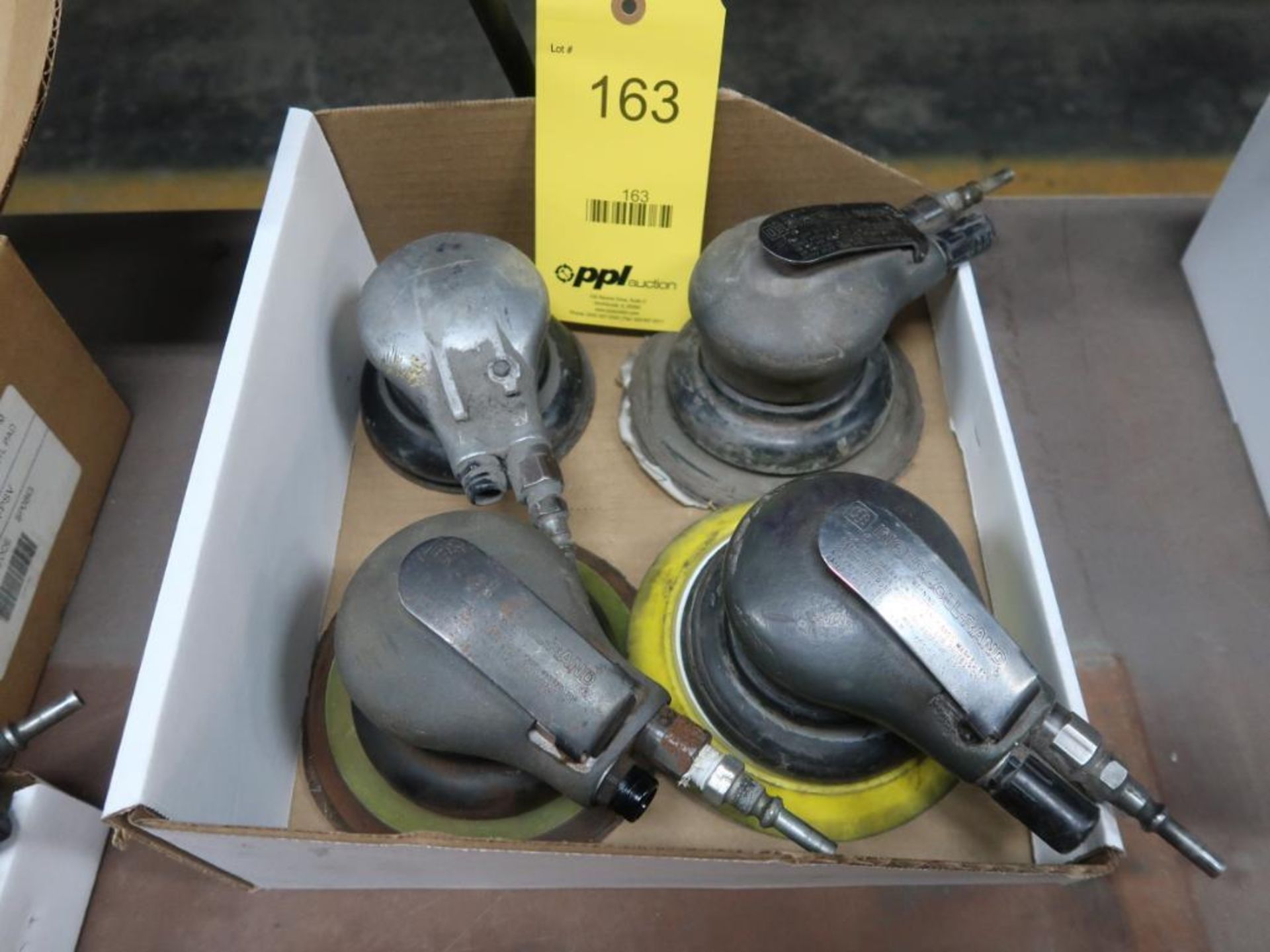 LOT: (4) Pneumatic Orbital Sanders