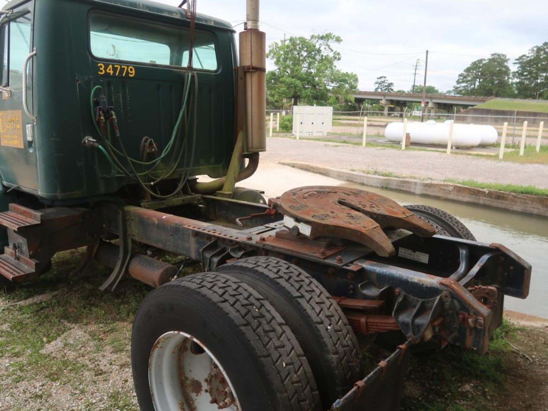 1995 International 4 x 2 Diesel Tractor Model 8100, VIN 1HSHBAANXSH607094, 227,000 miles (est.) - Image 3 of 3