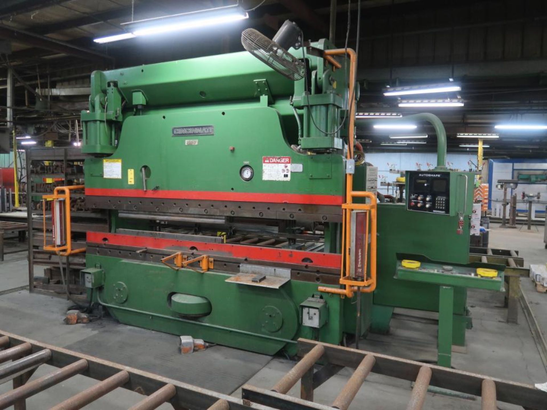 Cincinnati 135 Ton x 10 ft. Press Brake Model 135AS AutoShape, S/N 43882, 8 in. Max. Stroke,