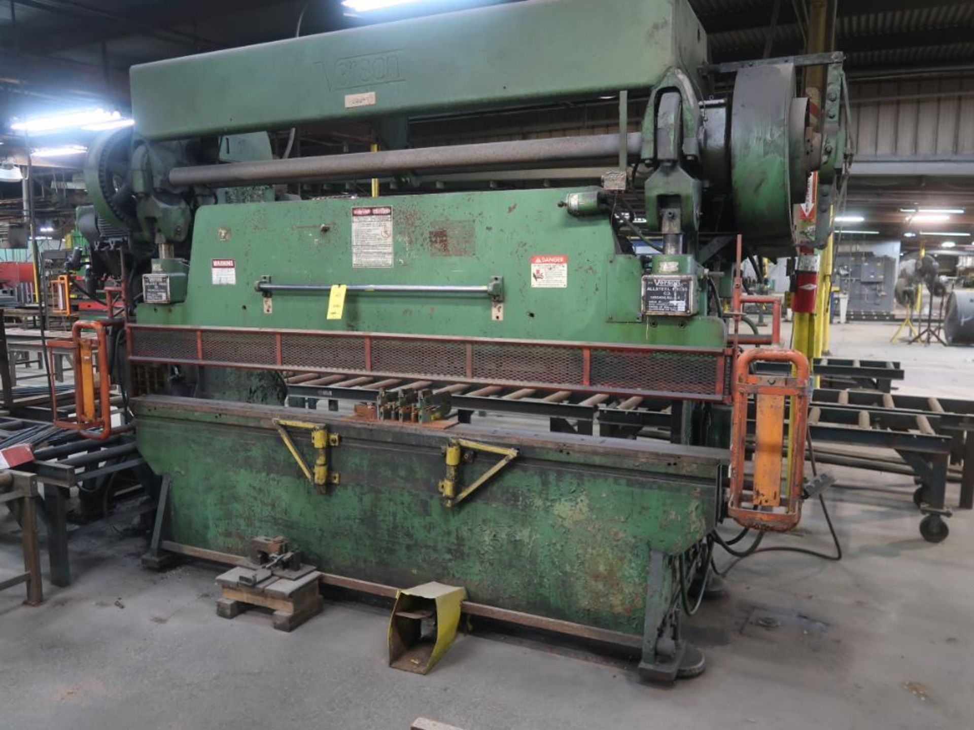 Verson Allsteel 60 Ton Press Brake, S/N 8428-208, 10 ft. Bed, 12 in. Shut Height, 3 in. Stroke, 4