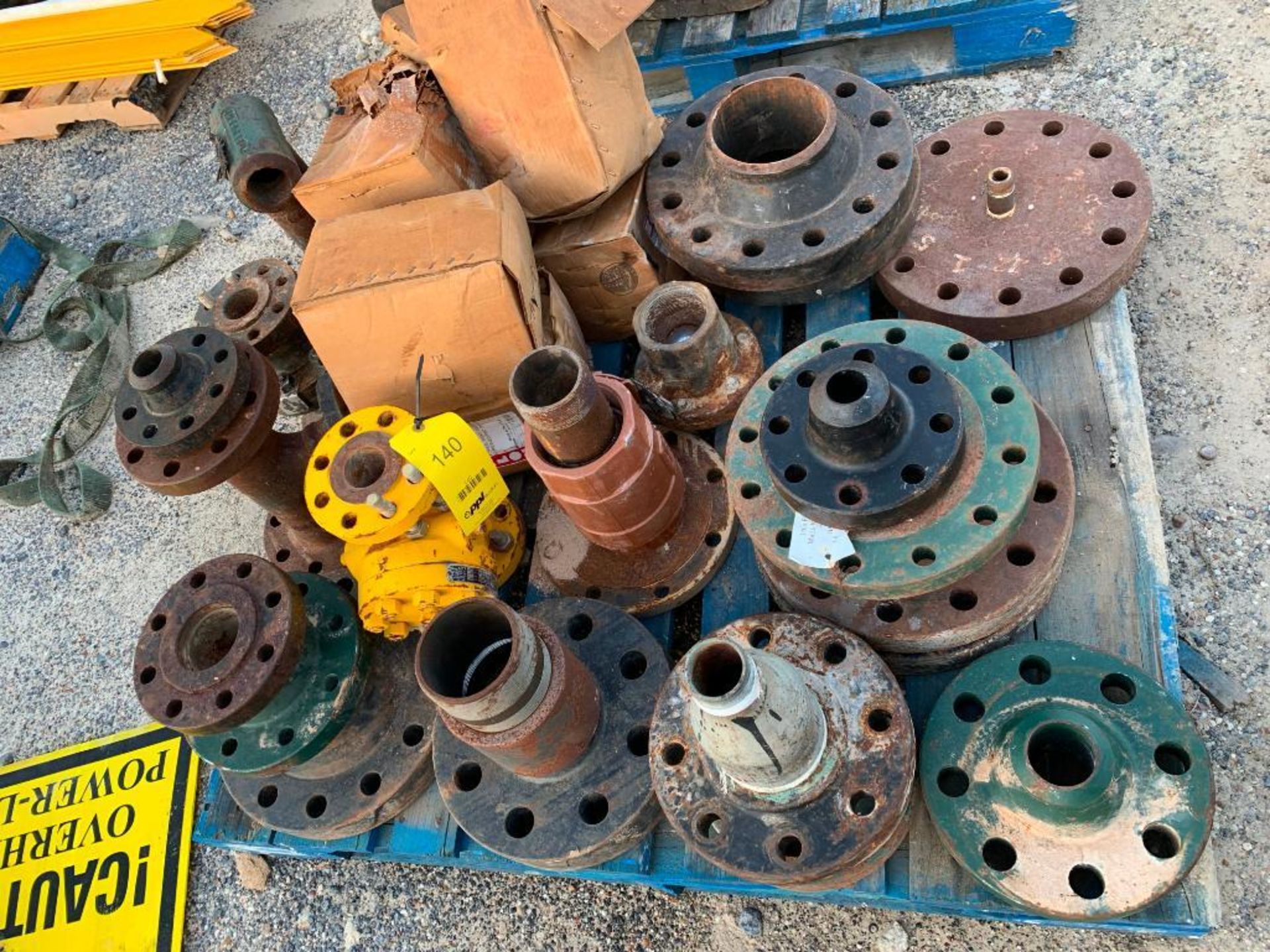 LOT: Assorted Pipe Flanges
