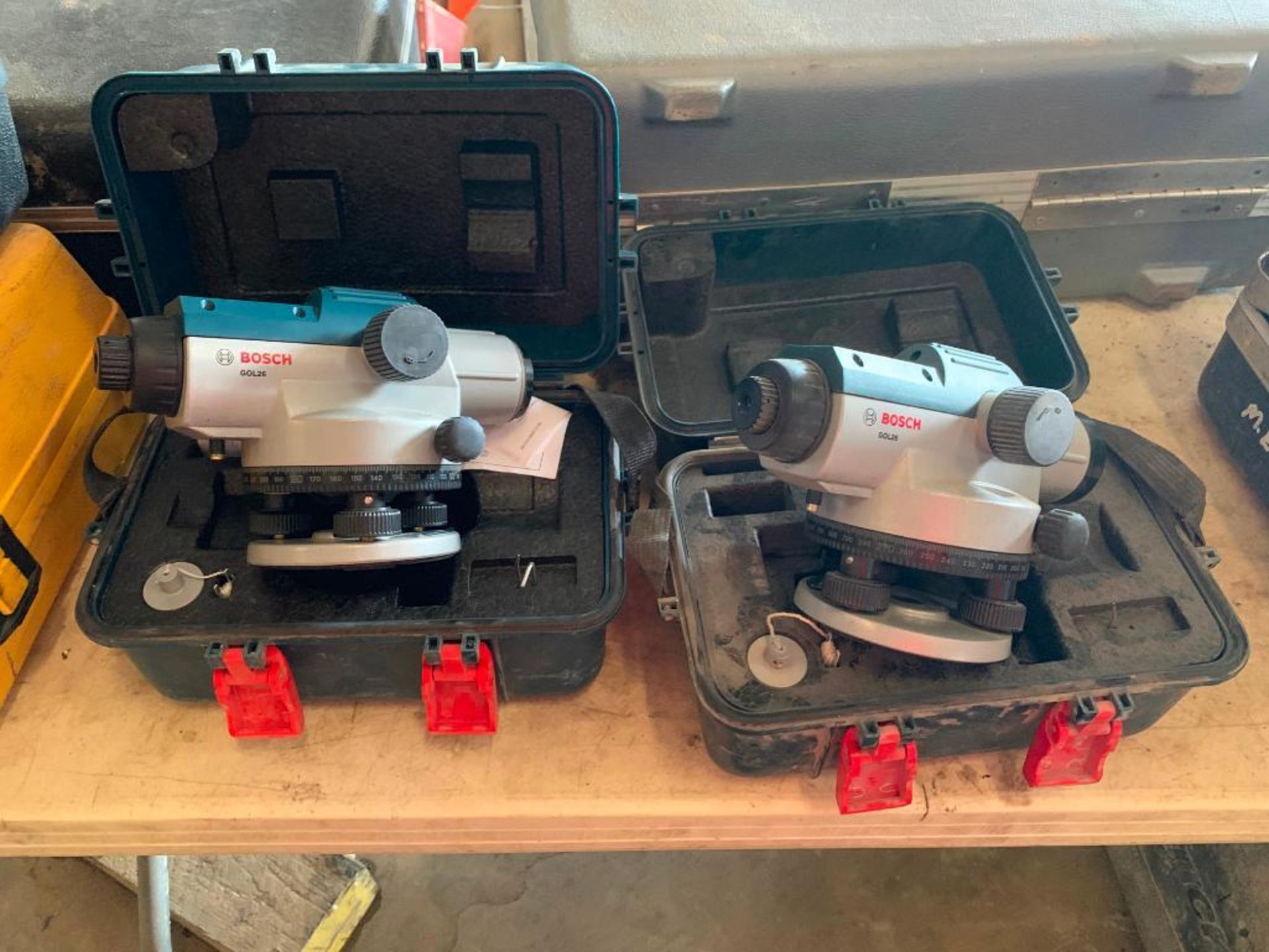 LOT: (2) Bosch GOL26 Automatic Optical Levels, with Cases - Image 2 of 2