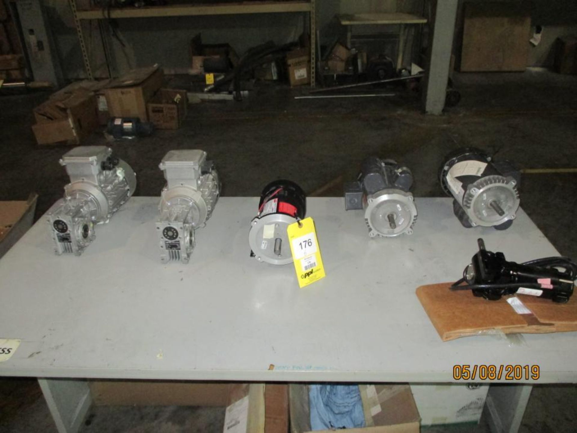 LOT: (5) Motors