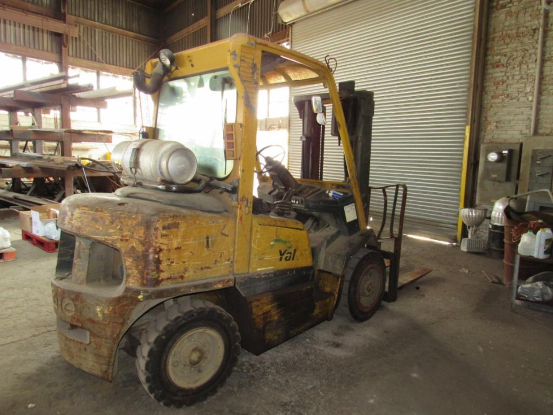 Yale 8000 lb. LP Forklift Model GLPU80LJNG8V085, S/N 0813002225, Solid Tires, Overhead Guard, 2-Stag - Image 2 of 2