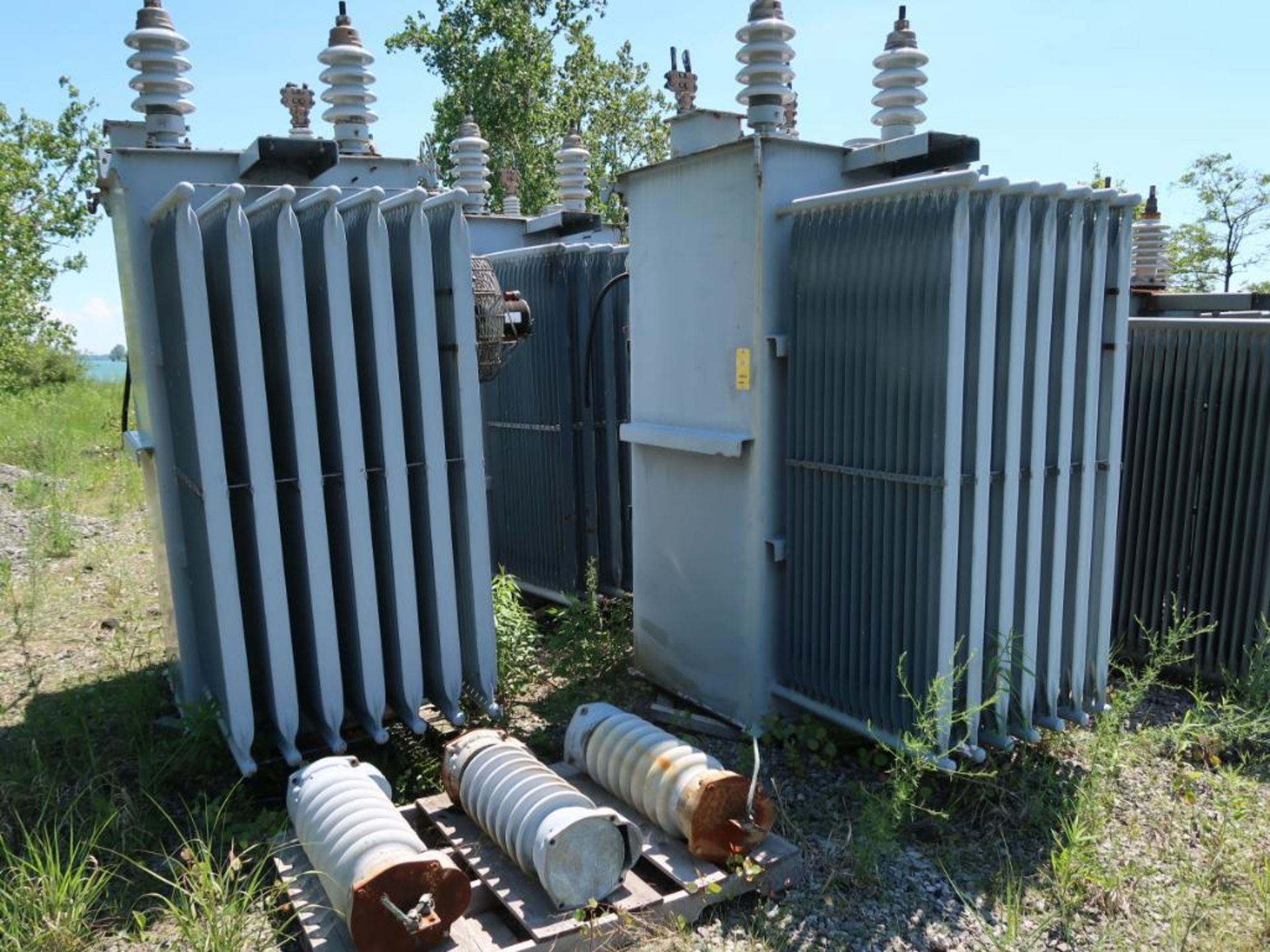 LOT: (3) Westinghouse Single-Phase Type SL Transformers, Class OA/FA, 22,900 Volts, 2400/4160Y, S/Ns