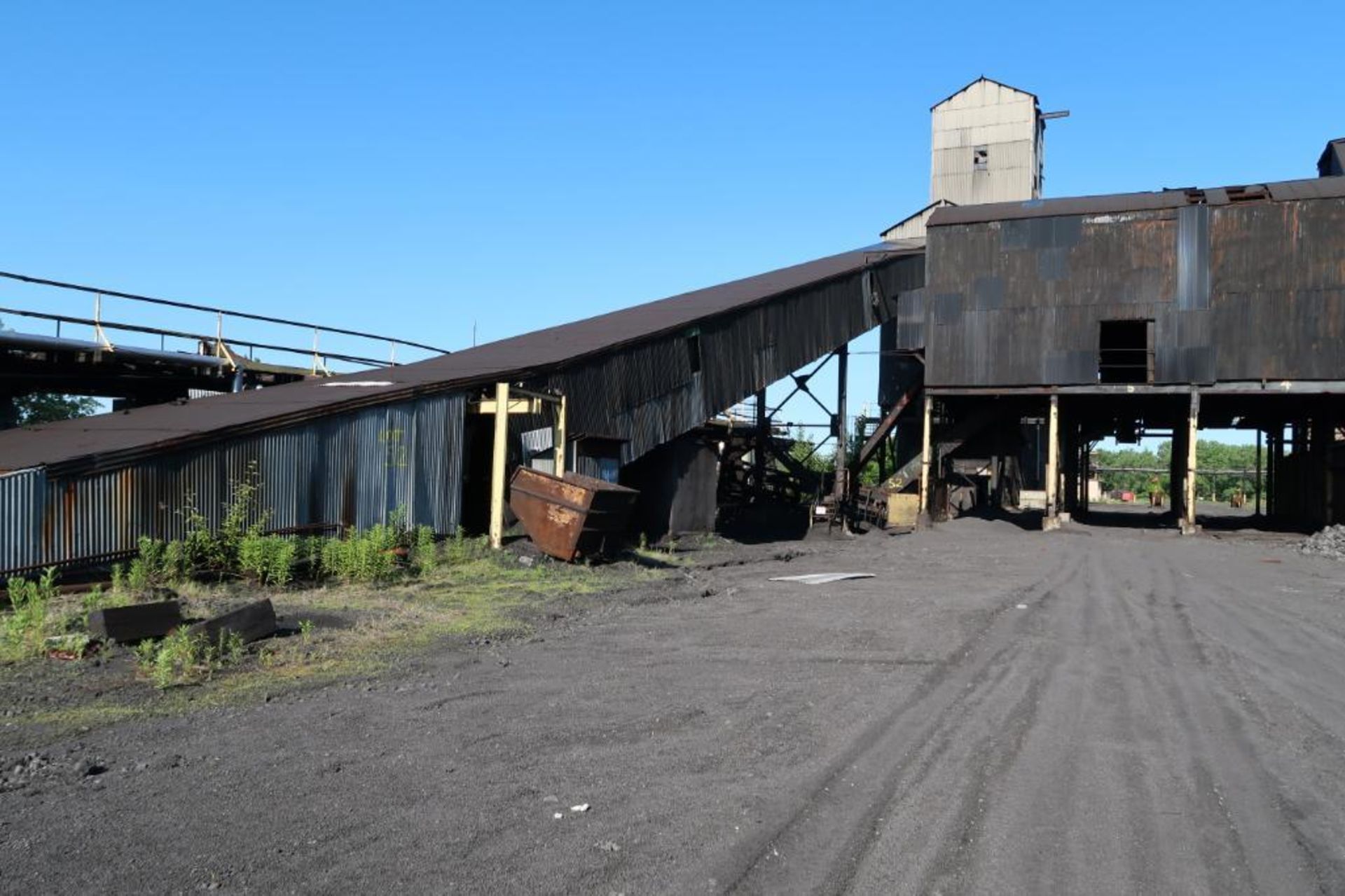 Assorted Power Troughed Belt Transfer Conveyors Inclined, Overhead, Rail Car Loading Stations, - Image 5 of 11