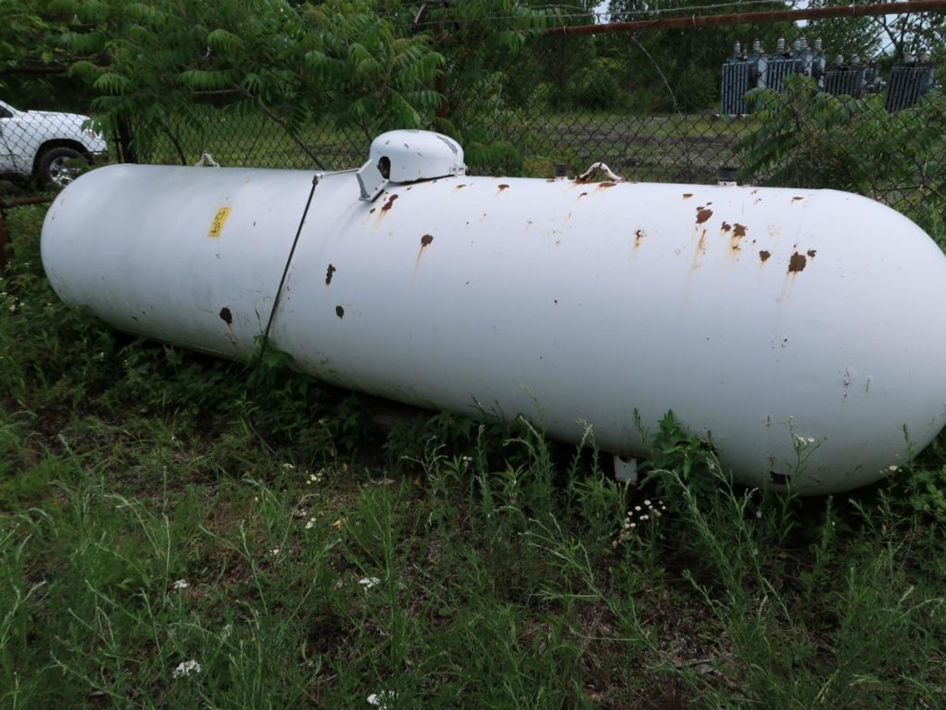 1000 gal. (est.) Propane Tank