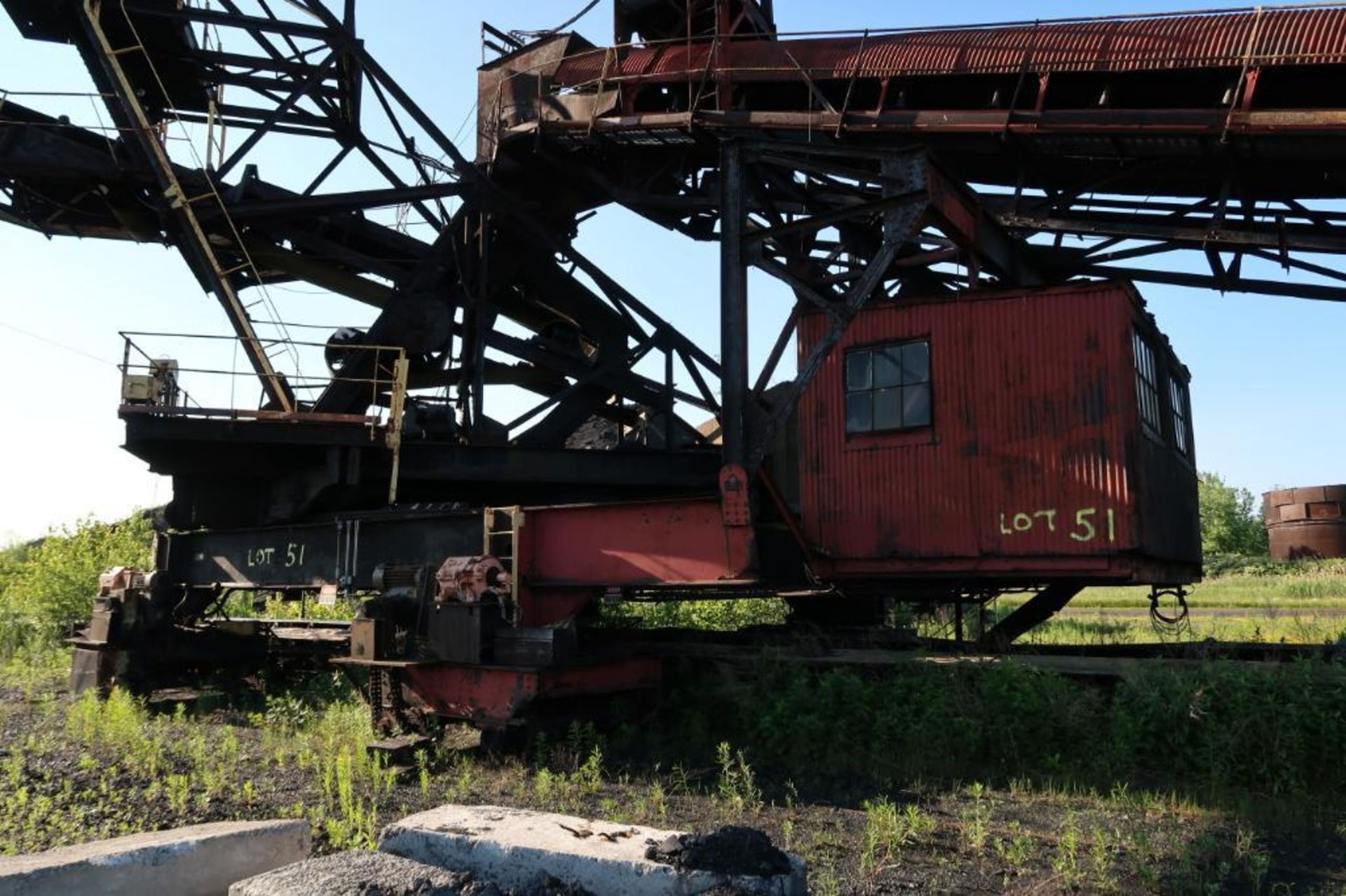 Custom Rail Mounted Rotating Stacker Conveyor, Belt Conveyor Boom, 50 ft. Inclined Feed Conveyor, - Image 5 of 6