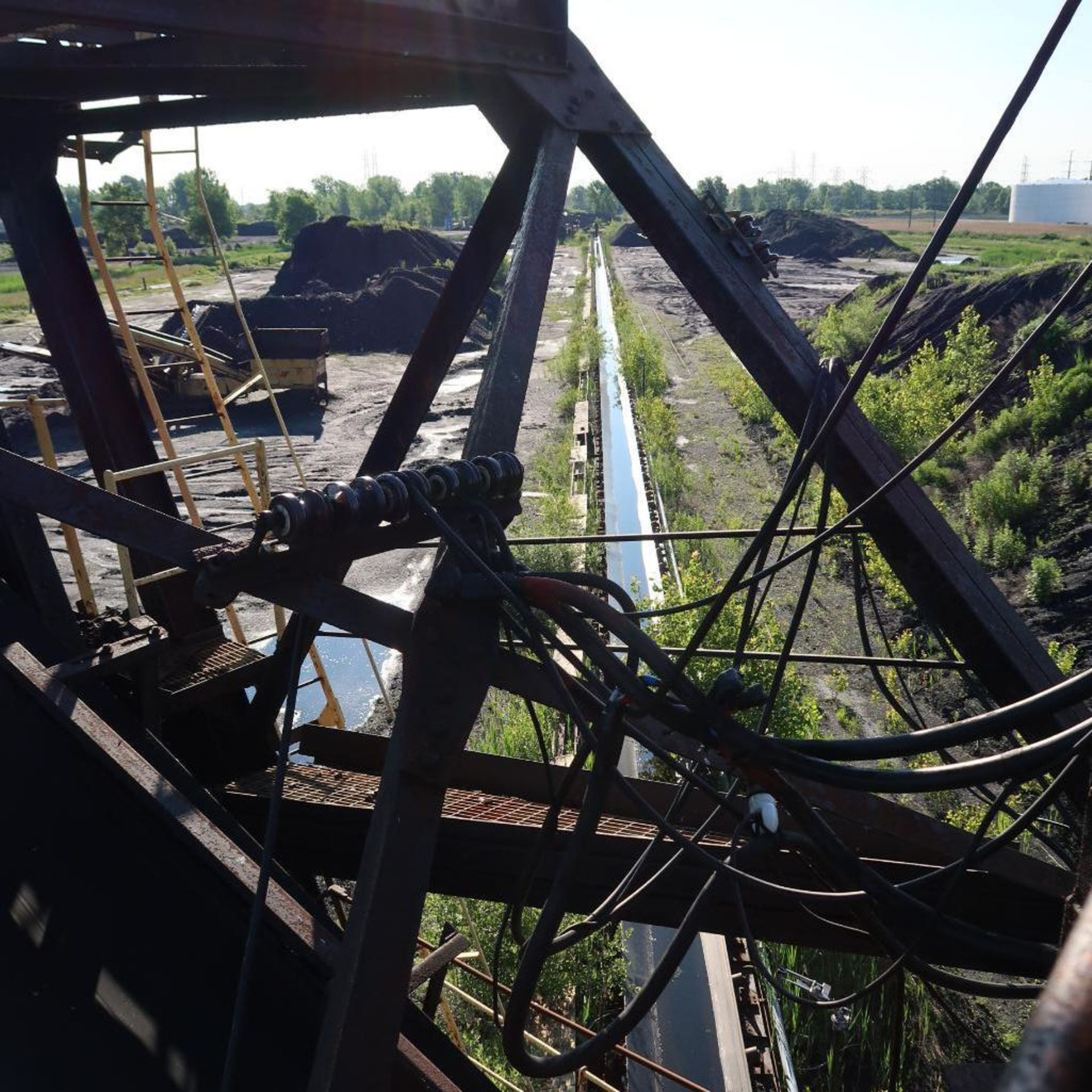 Custom Rail Mounted Rotating Stacker Conveyor, Belt Conveyor Boom, 50 ft. Inclined Feed Conveyor, - Image 3 of 6