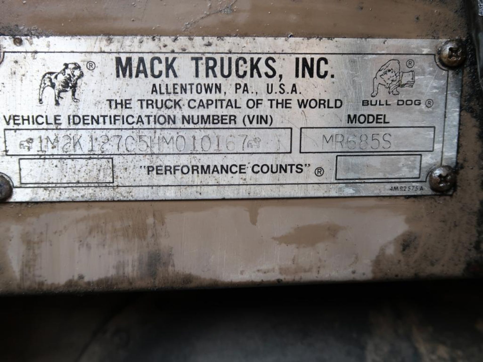 1987 Mack Water Truck, MDL MR685s, Tandem Axle, Diesel, Manual Trans, PTO, Tanker W/Hydraulic - Image 5 of 5