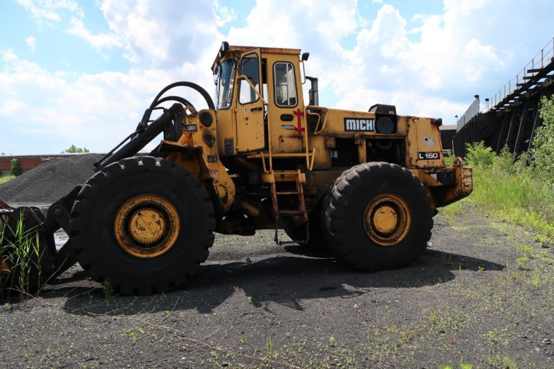 Michigan Rubber Tire Loader Model L-160, S/N L-160V602995#ASH, 130 in. General Purpose Bucket, Volvo - Image 3 of 5