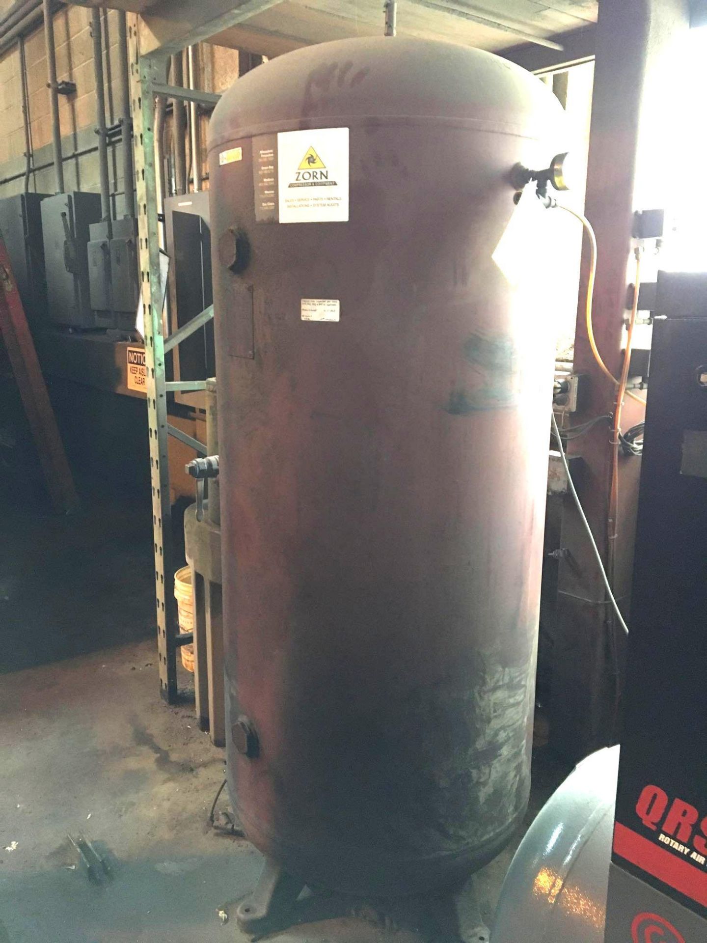 300 Gal (est.) Vertical Air Receiver Tank