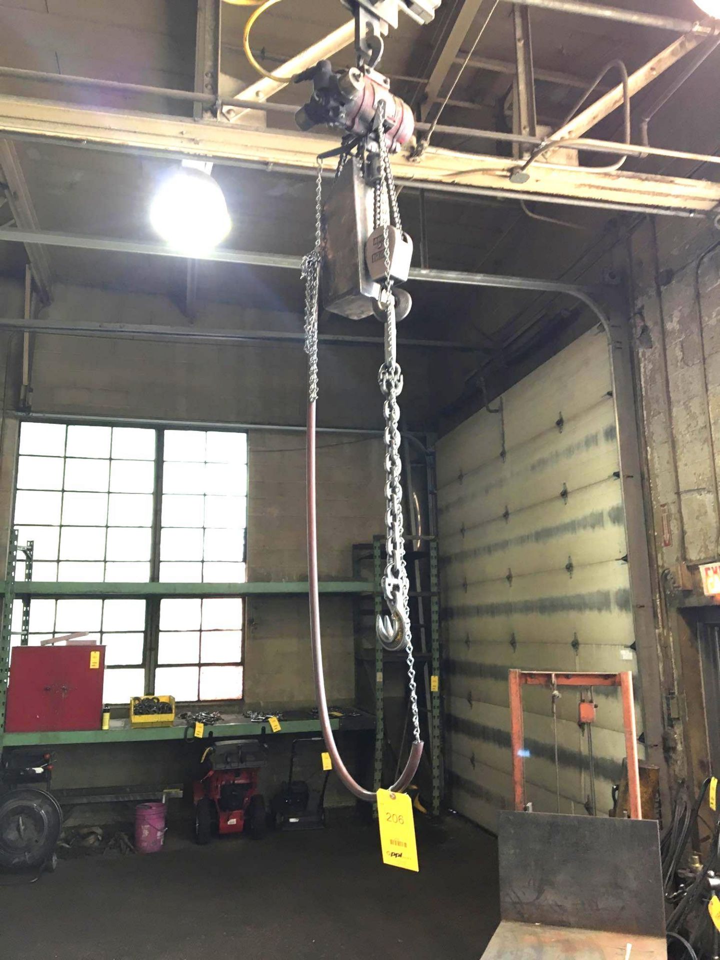 Zimmerman 800lb. Capacity Free Standing 180degree Jib Crane w/Pneumatic Hoist - Image 2 of 2