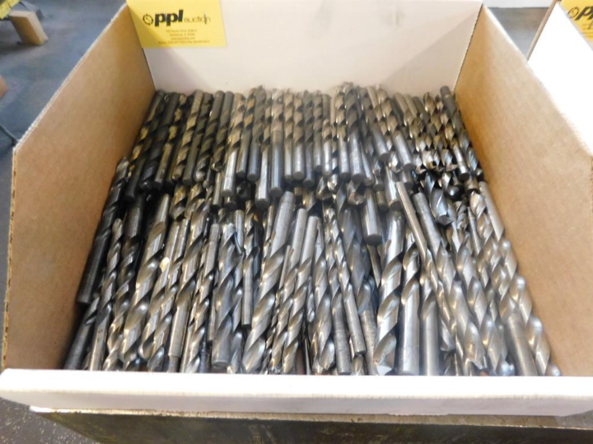 LOT: Assorted Straight Shank Drill Bits