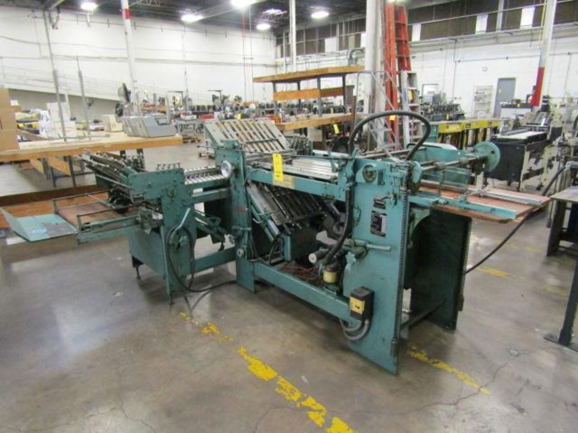 Baumfolder 16 Page Folder Model 20 x 26, S/N T2867426PS/40379, S-6 Pile Feeder, 20 x 20 Model 3RA