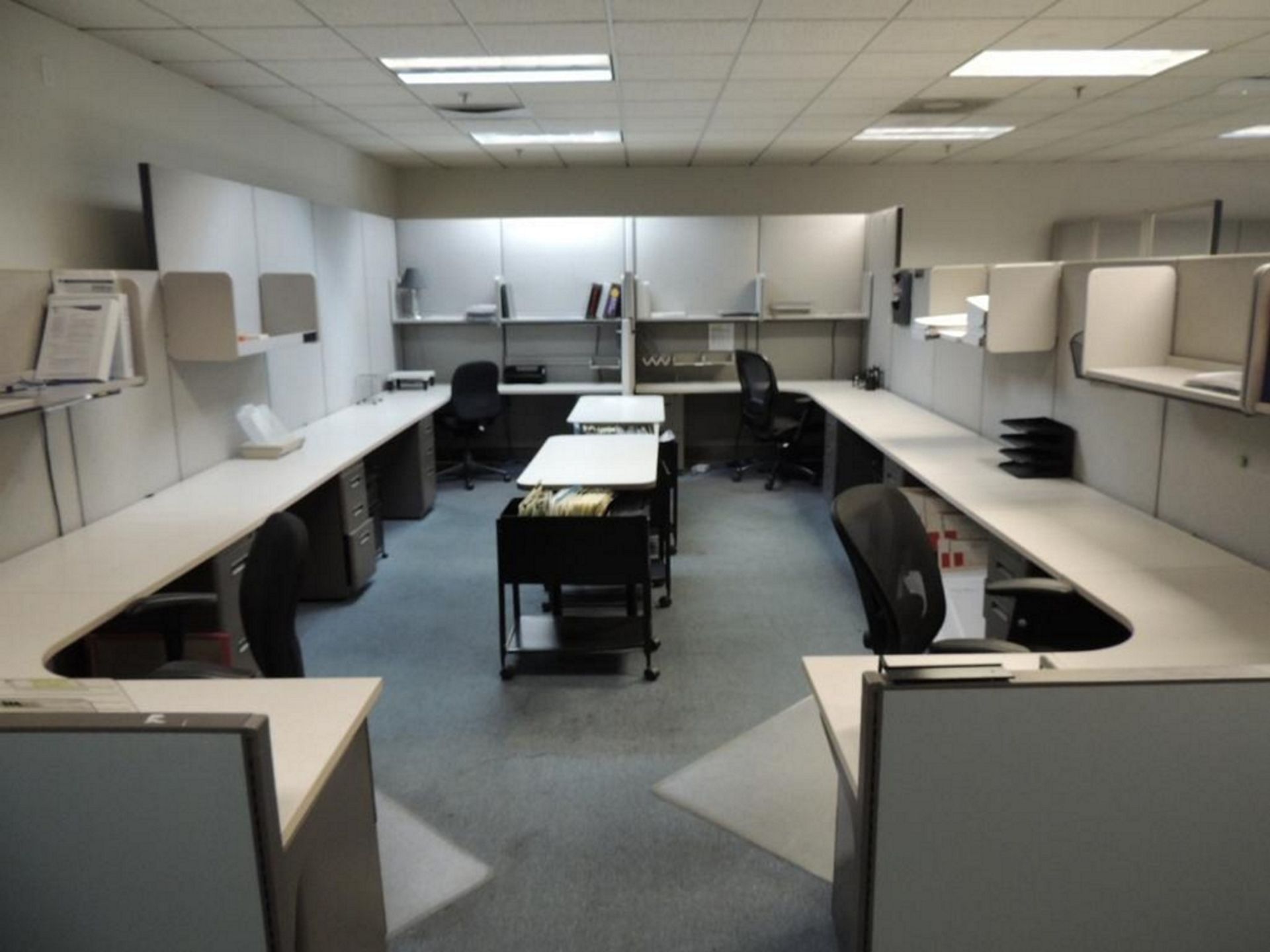 LOT: 8 Person Cubicle, (18) File Cabinets, Office Chairs, Work Tables, - Image 2 of 3