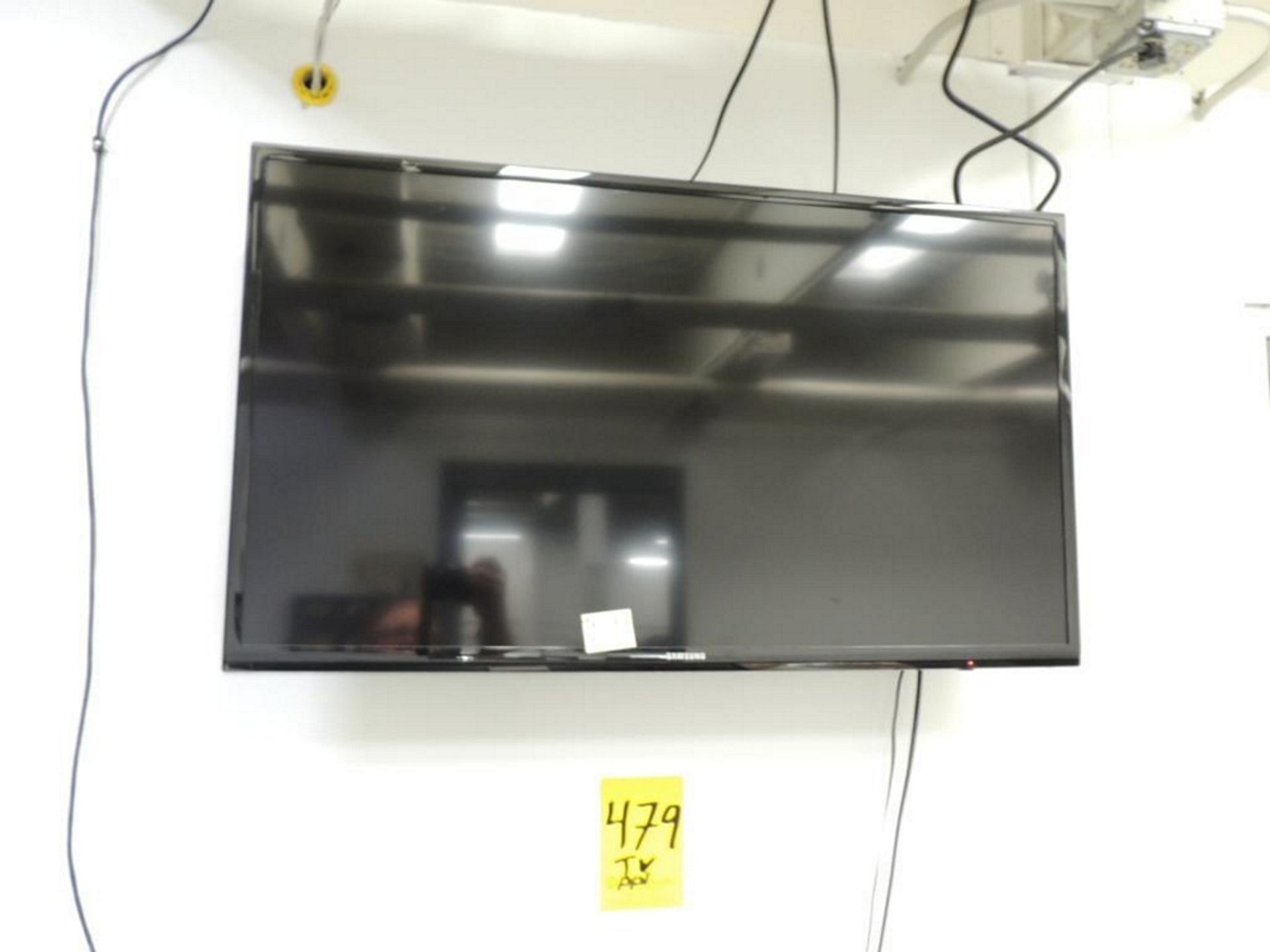 Samsung 40 in. TV