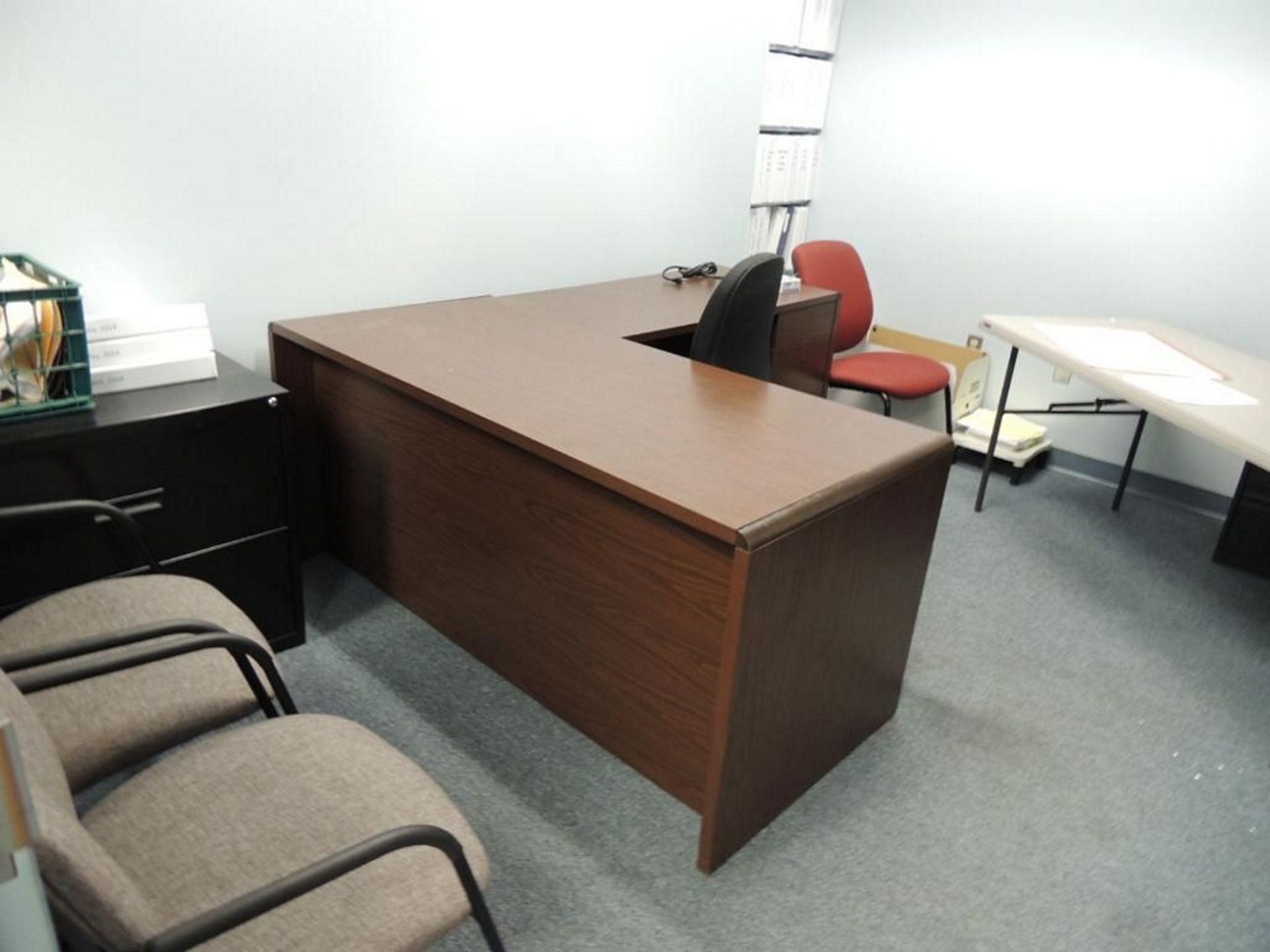 LOT: (4) Person Cubicle, Chairs, (6) File Cabinets, L Desk - Image 5 of 6