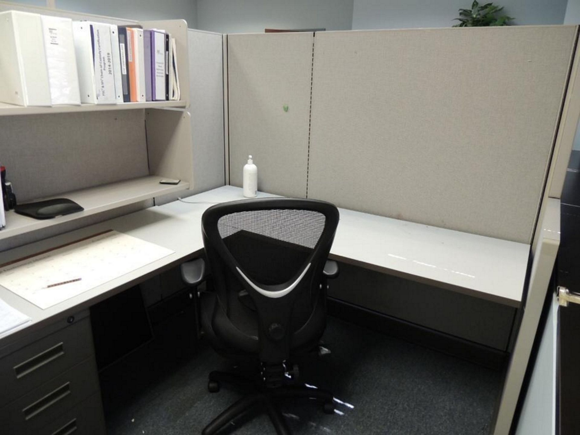 LOT: (4) Person Cubicle, Chairs, (6) File Cabinets, L Desk - Image 3 of 6