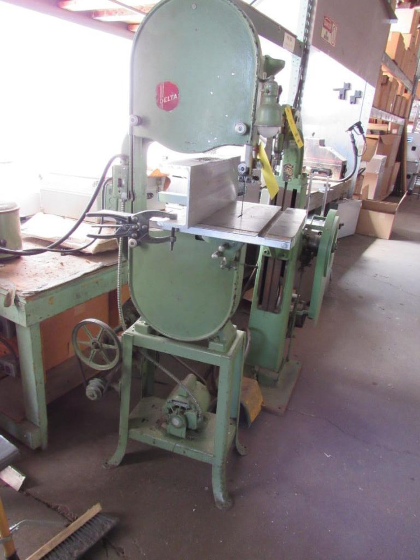 Delta 14 in. Pedestal Vertical Band Saw