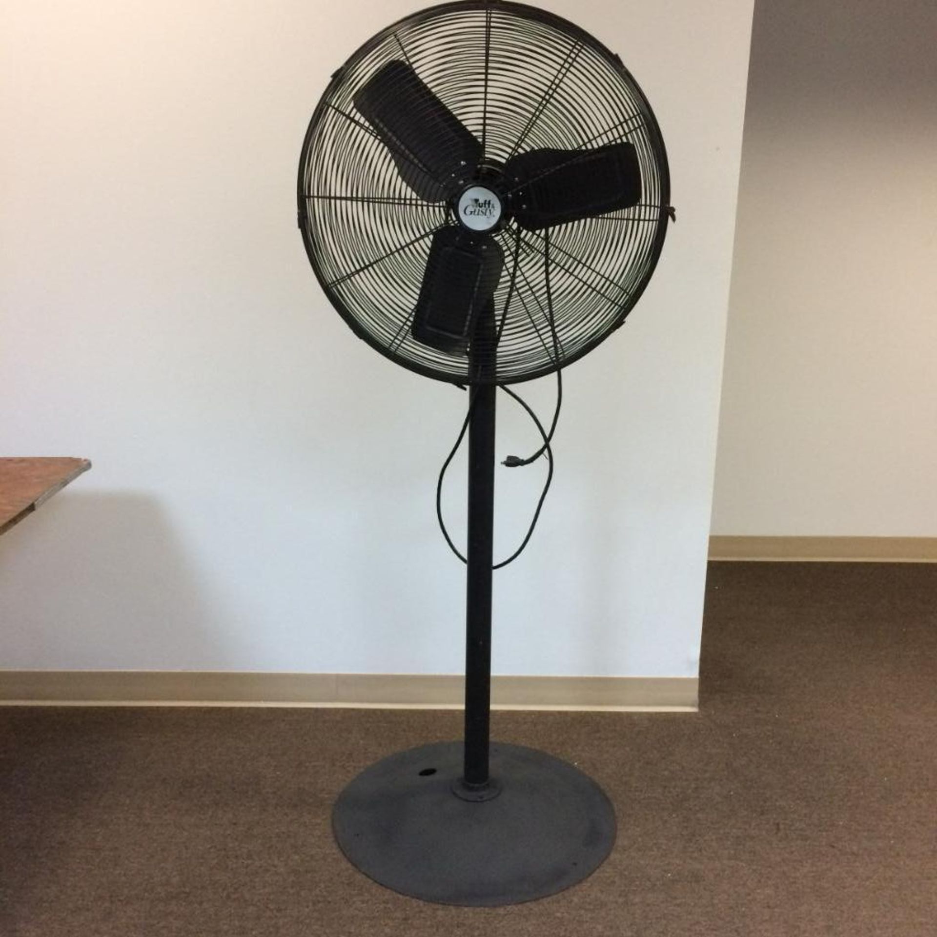 LOT: (4) Circulator Fan-30 in. Three Speed, Schafeer