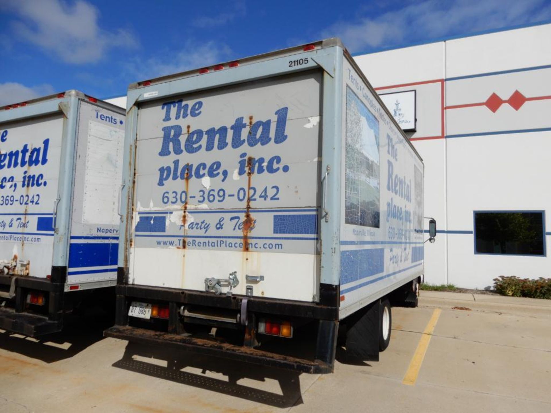 2001-Isuzu 16 ft. Diesel Box Truck, NPR, VIN JALB4b14017012277, 150,373 Indicated Miles - Image 6 of 6