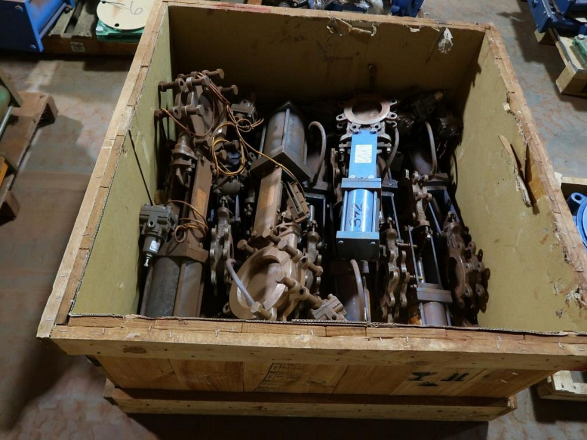 LOT: (38) Assorted Gate & Butterfly Valves on (12) Pallets & (1) Crate - Image 3 of 9