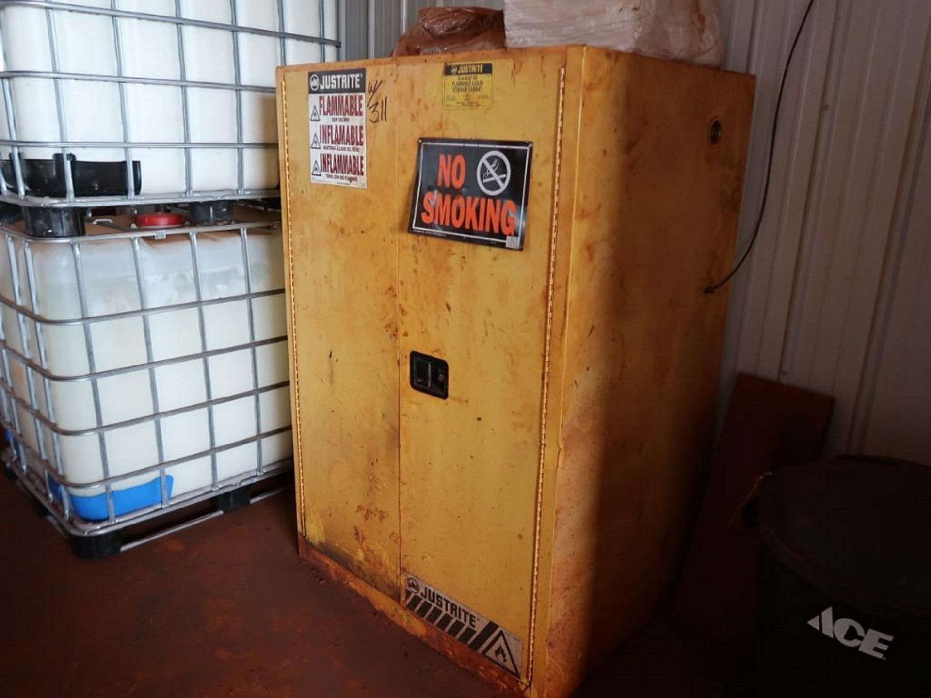 LOT: (5) Assorted Flammable Storage Cabinets including (1) Justrite 90 Gallon, (1) Jamco 90 Gallon, - Image 3 of 3