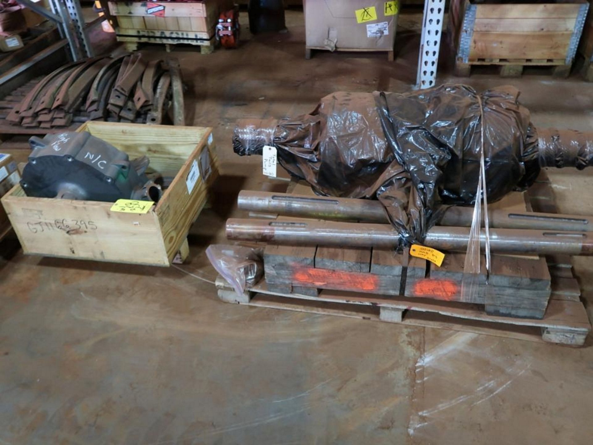 LOT: Assorted Pump Housing, Liners & Impellers on (6) Pallets & (1) Crate - Image 3 of 4