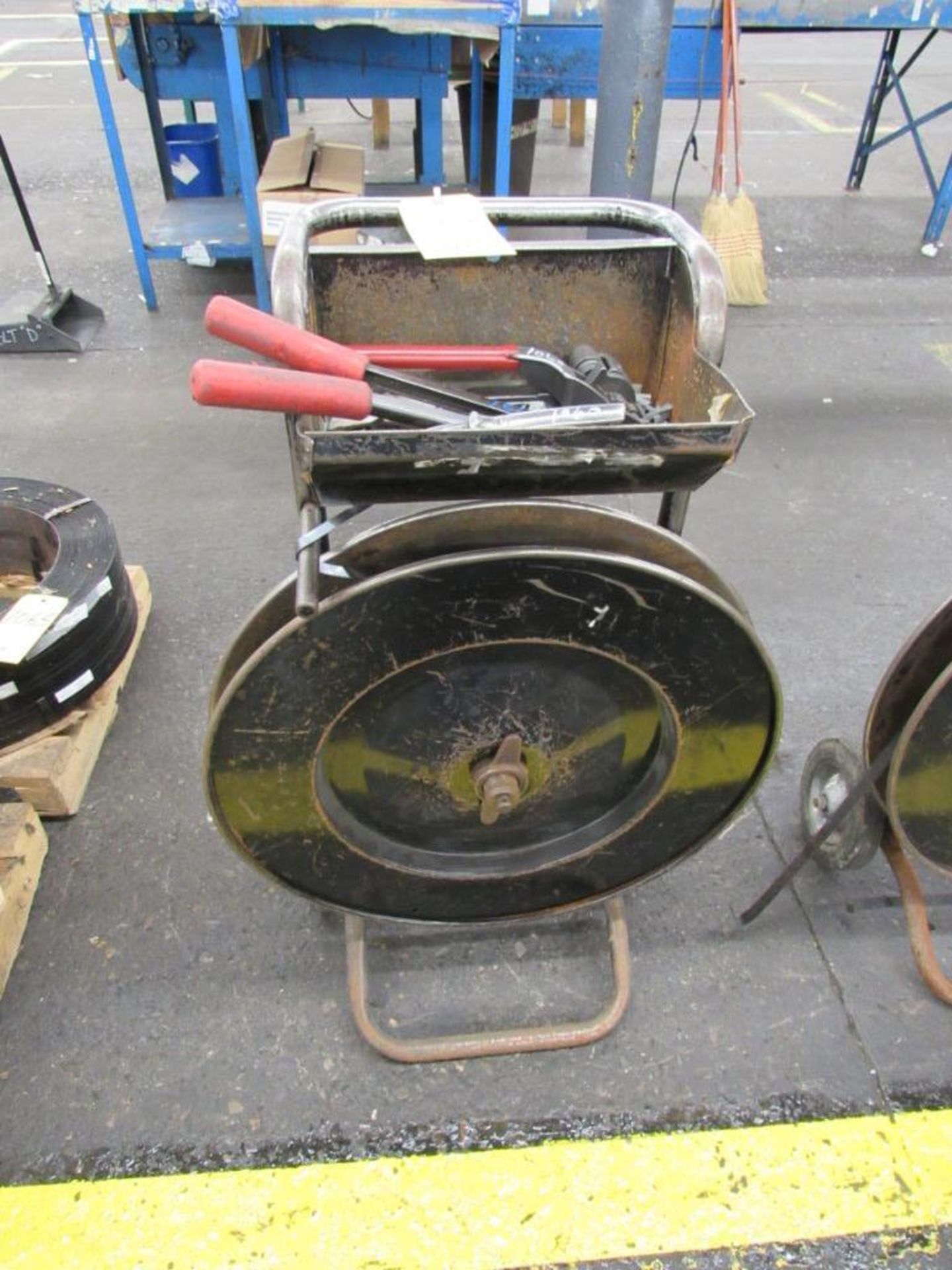 LOT: Banding Cart with Tools (Location A-4)