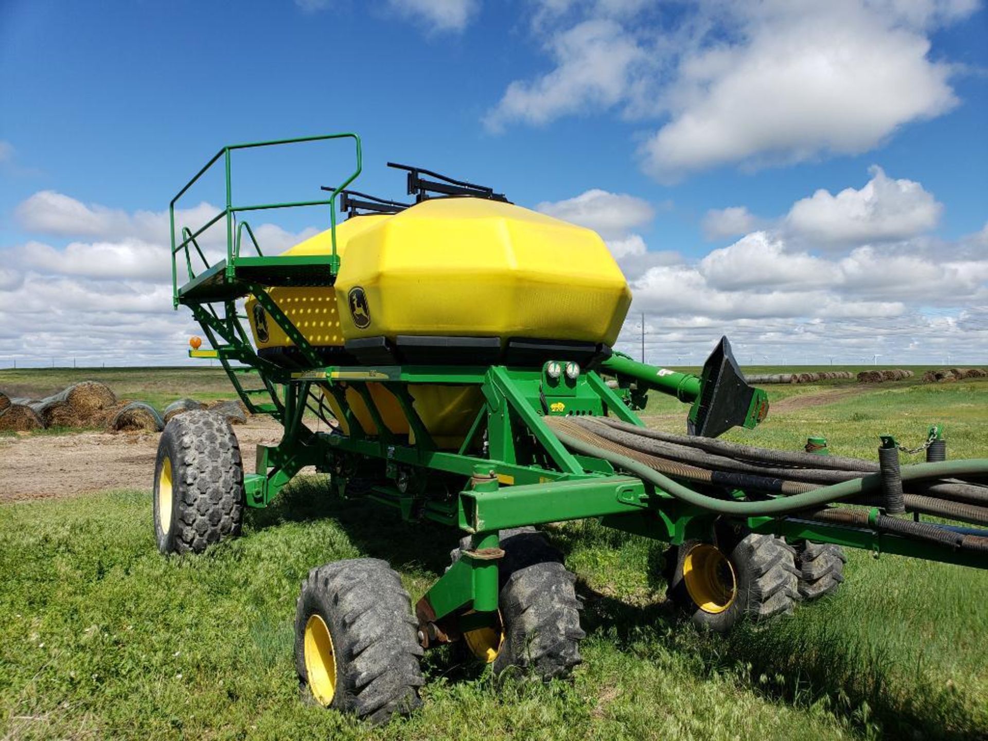 2011 John Deere Air Seeder Model 1890C, 36 ft. Capacity, sn 1A81890CEAF740142 with Model 1910 Tow Be