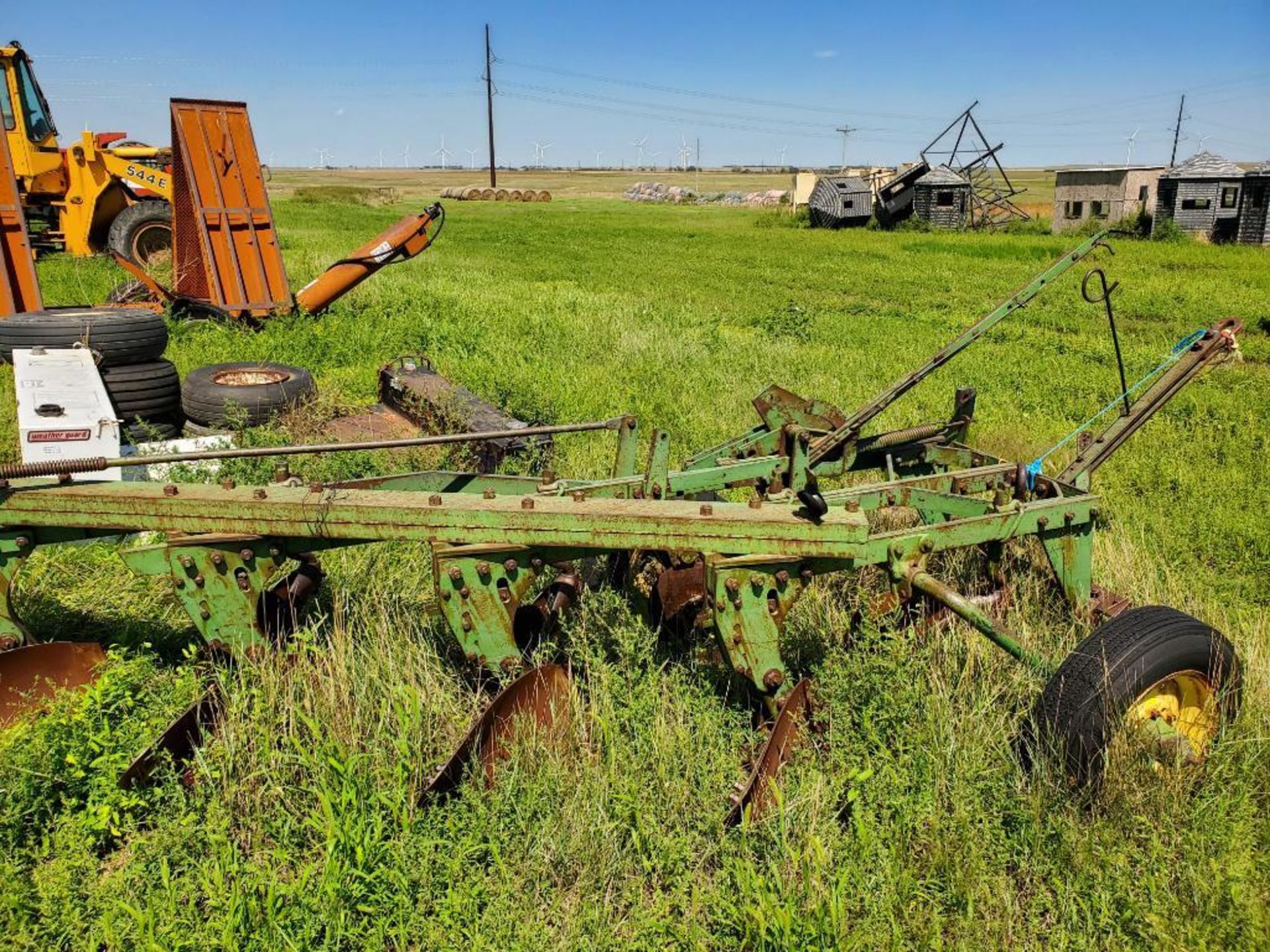 Green cultivator, 24844, wx951, g901-a, 4 Bottom JD Plow - Image 2 of 6