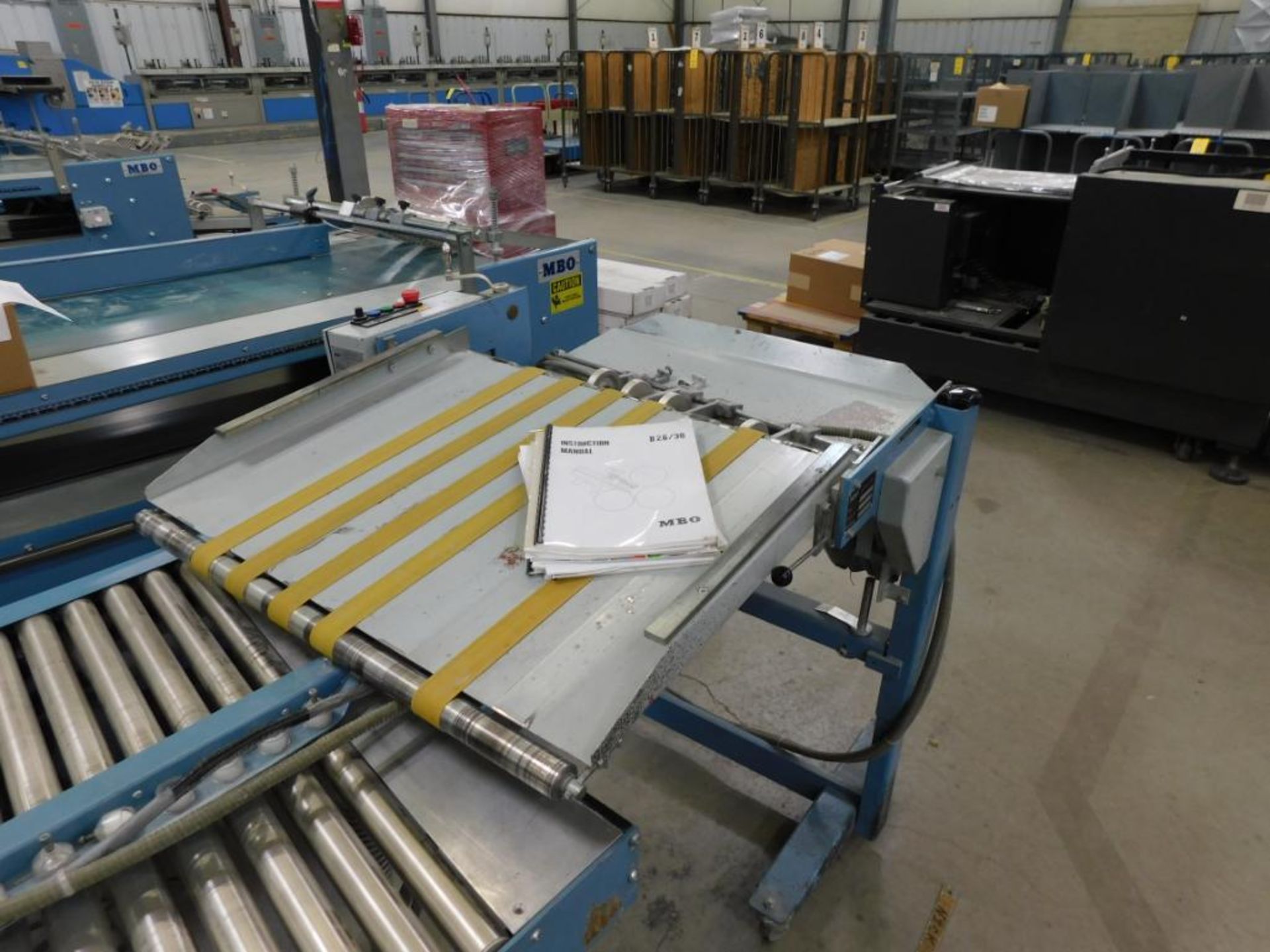 MBO Continuous Feed Folder Model B26, S/N N10/36, with 8-Page Right Angle Folder (Building #2) - Image 3 of 4
