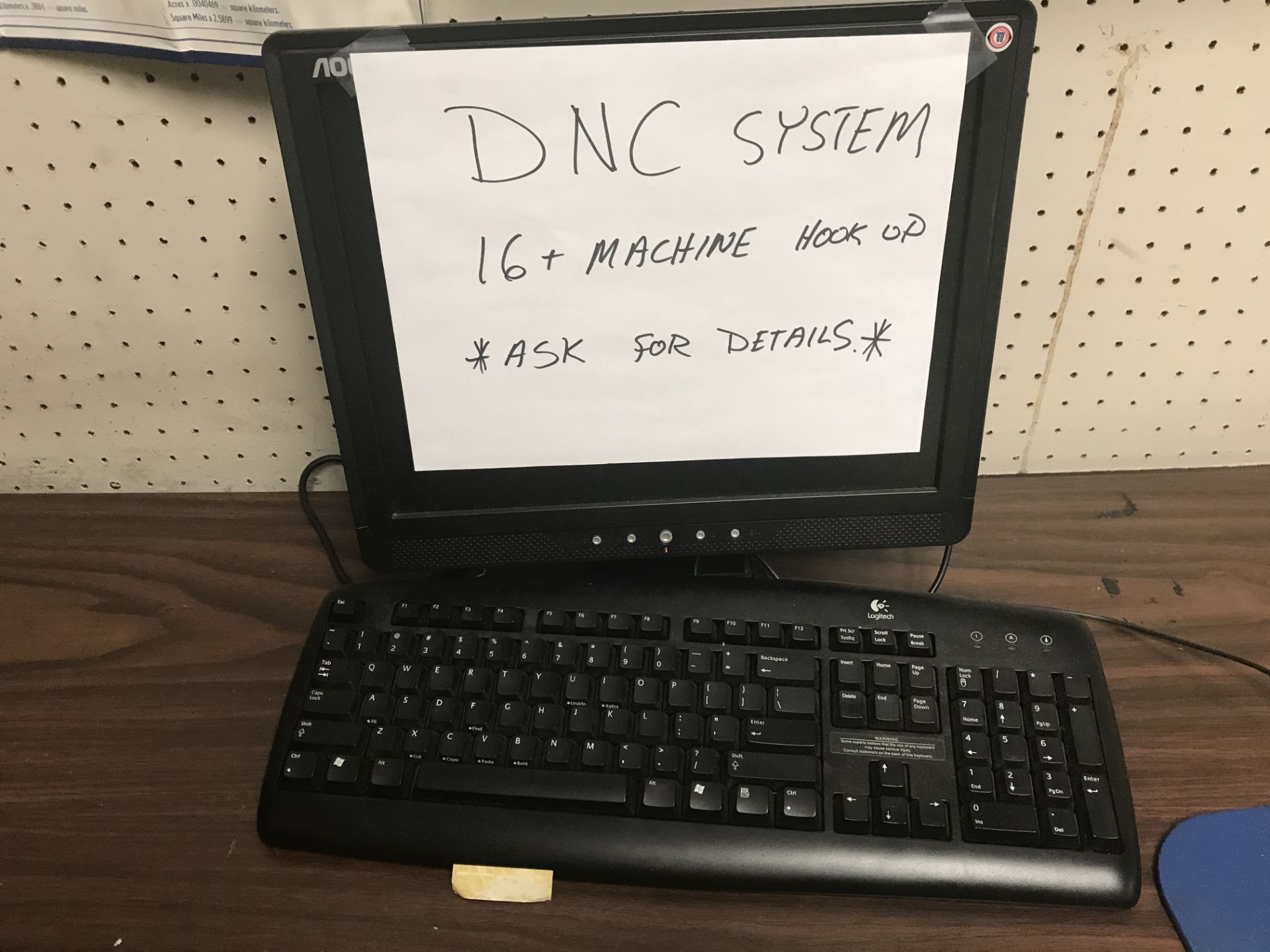 DNC System including Computer with Keyboard and Monitor, (2) Terminals, (4) Hubs. Controls 16 CNC - Image 2 of 4