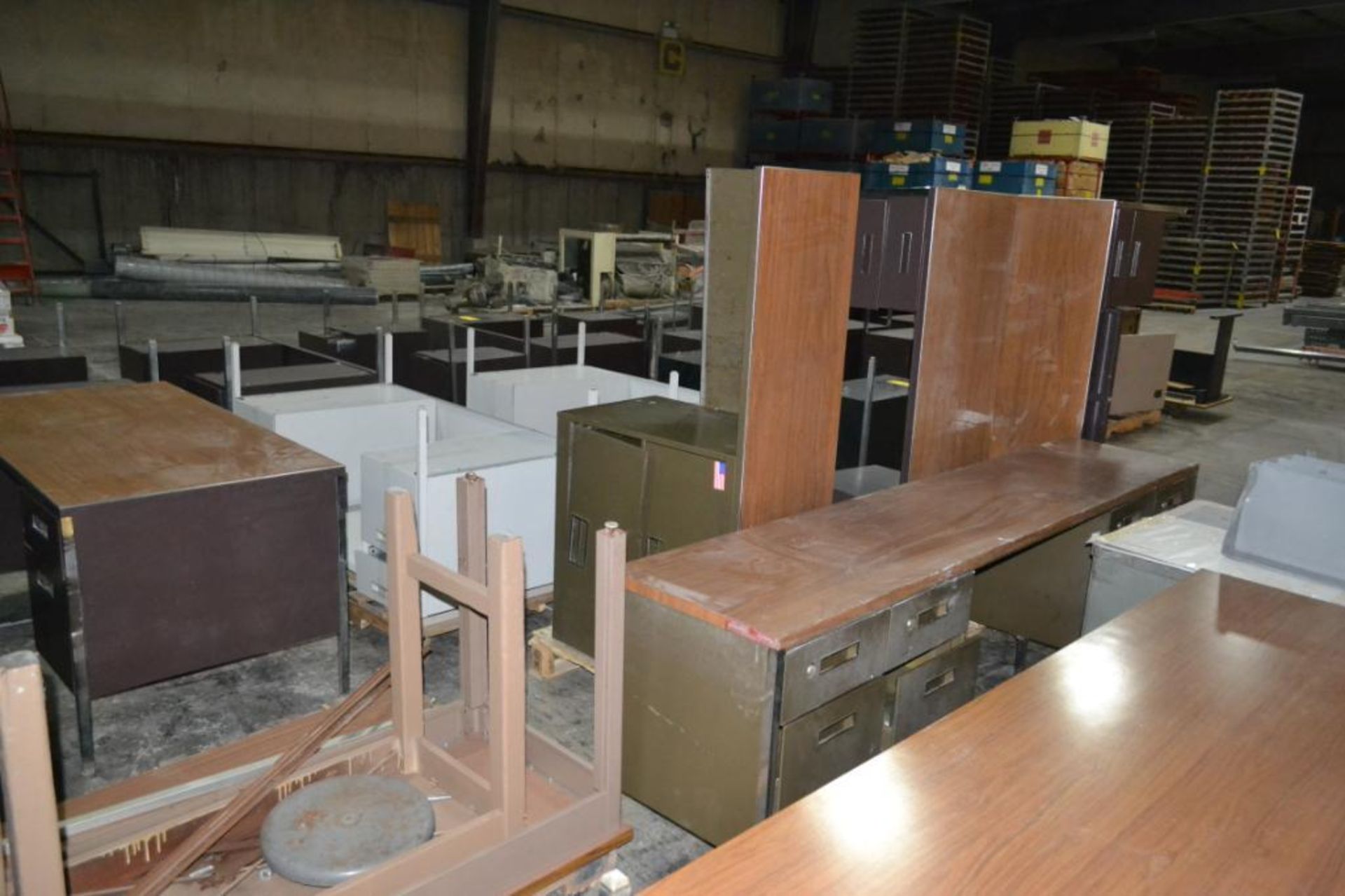 LOT: Desks - Image 2 of 2