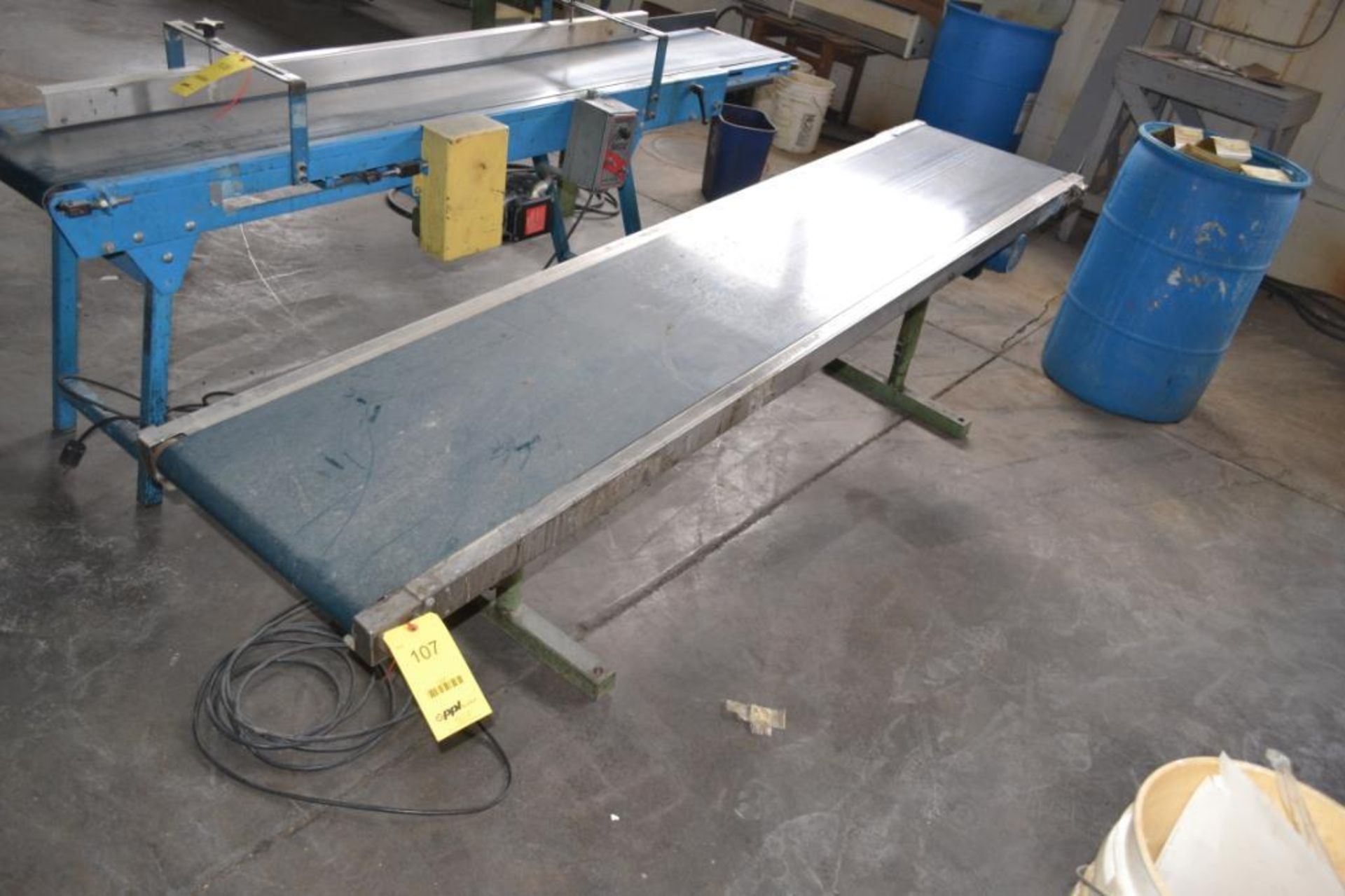 18 in. x 8 ft. Electric Conveyor