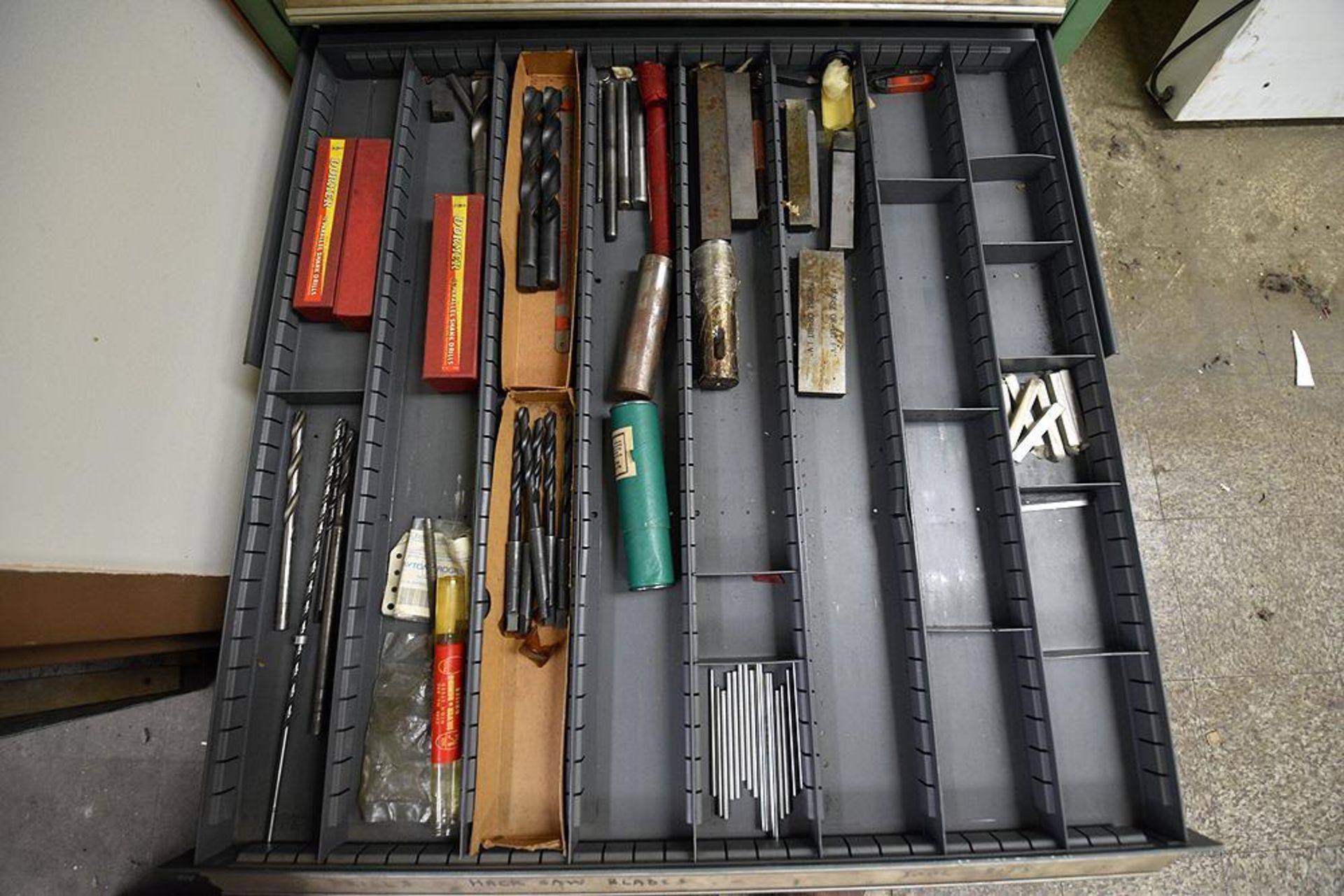 LOT: Vidmar 9-Drawer Machinist Chest w/Contents (Dies, Taps, Punches, Etc.) - Image 7 of 11