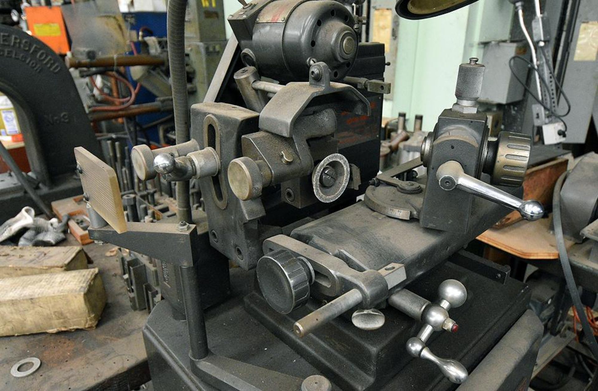 Dumore Centra Point Cutter Grinder. Model No 41-011. s/n 83420144. - Image 3 of 5