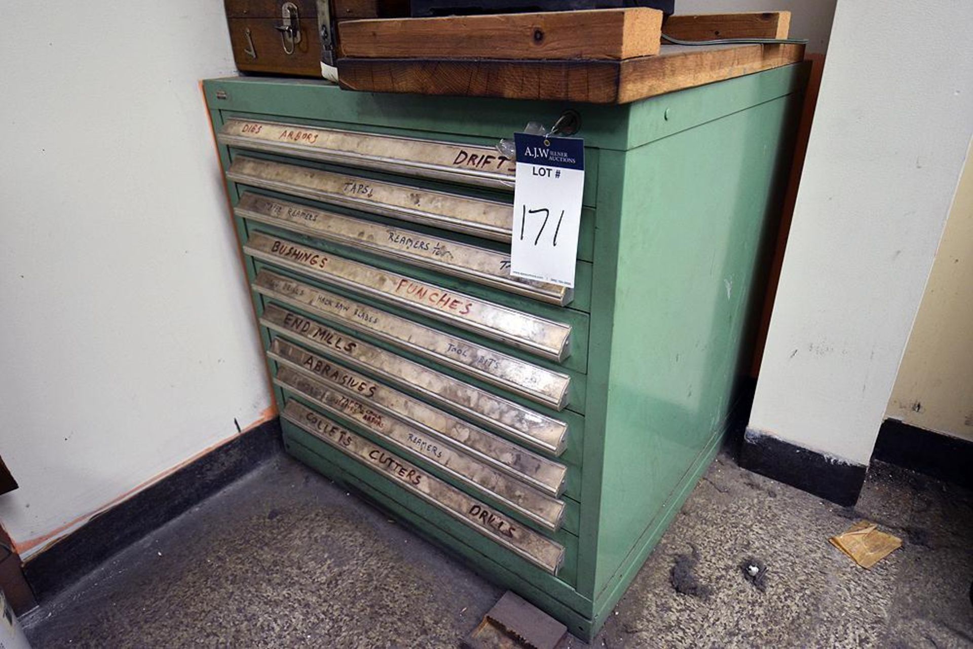 LOT: Vidmar 9-Drawer Machinist Chest w/Contents (Dies, Taps, Punches, Etc.)