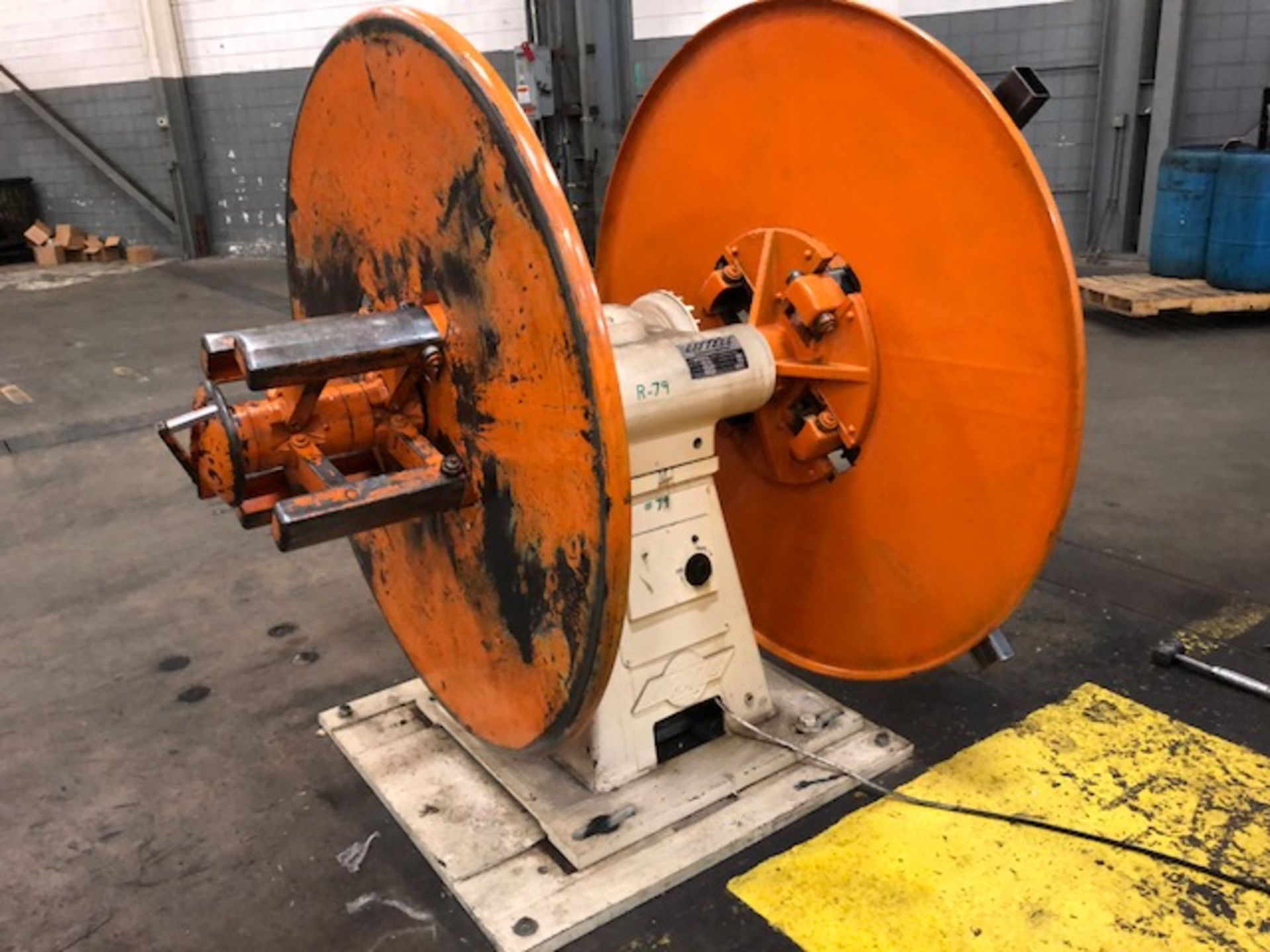 LITTELL DOUBLE END CENTERING REEL 4000 Lb S/N S6868-79