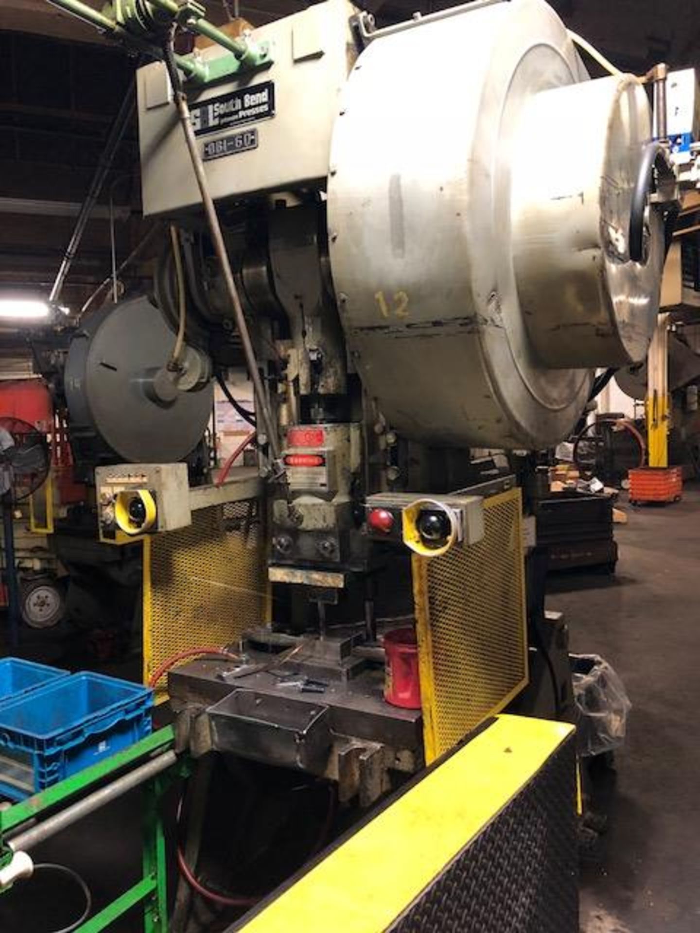 60 TON SOUTH BEND JOHNSON #60FW-AC PRESS S/N 78049 4” STROKE, 12.5” SH, 3.5” ADJ, 100 SPM, 32X2” - Image 2 of 3