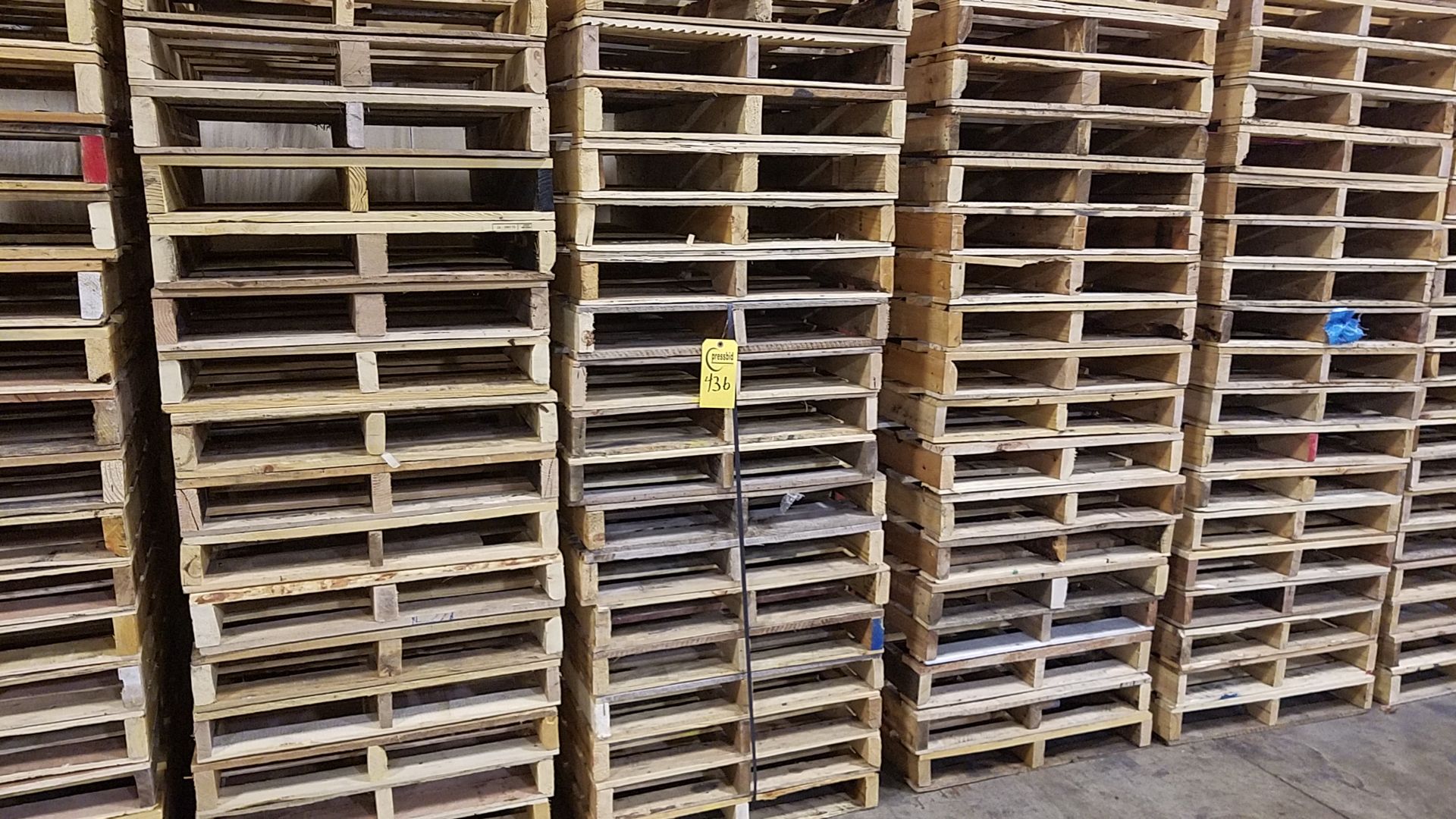 Pallets Approx 140, 40" x 30"