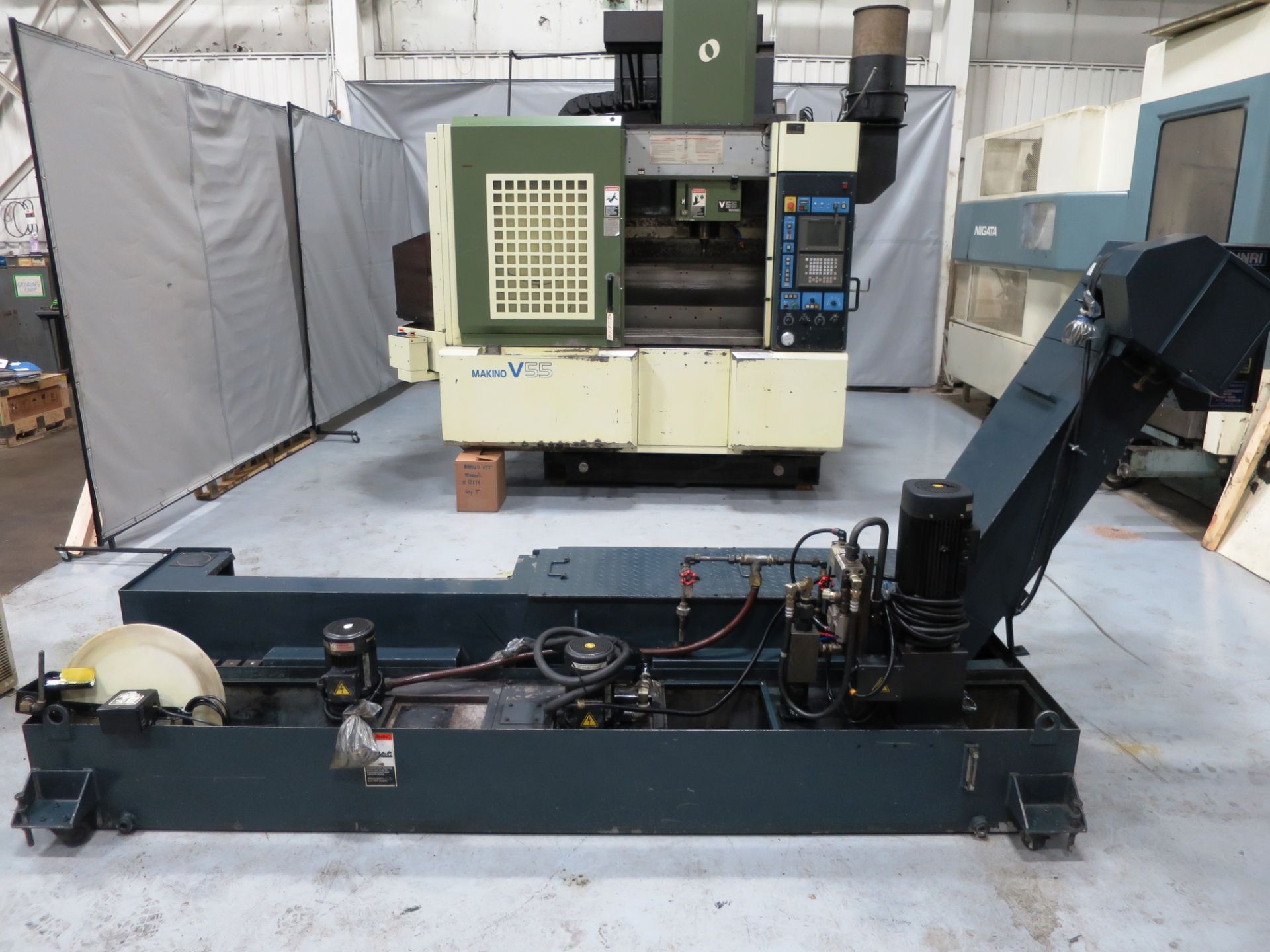 Makino V55 Precision 3-Axis CNC Vertical Machining Center, s/N 310-97-9, New 1997 - Image 11 of 17