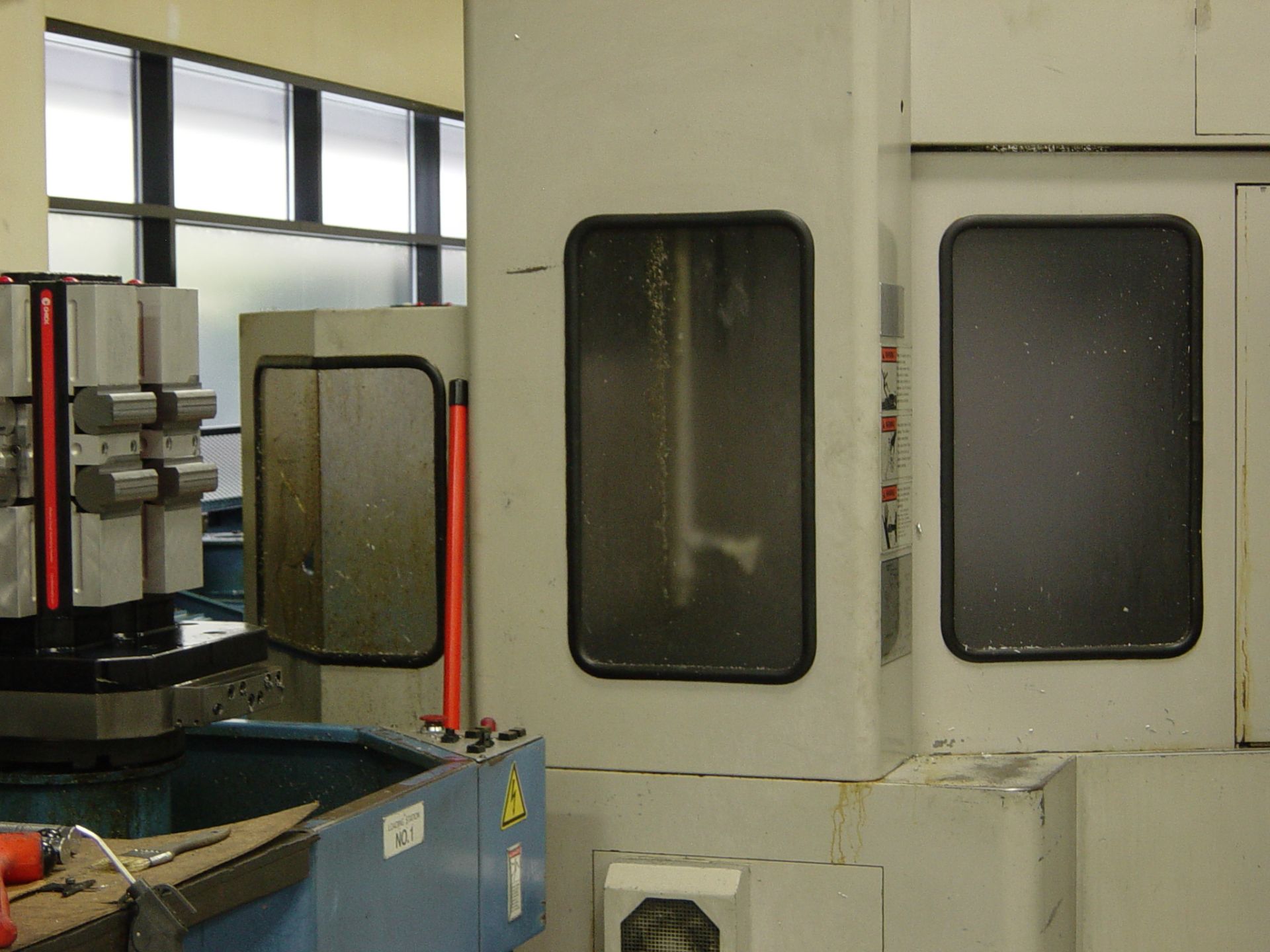 Complete Mazak FMS System with (2) Mazatech H-400N Horizontal Machining Centers, S/N 117943 - Image 6 of 7