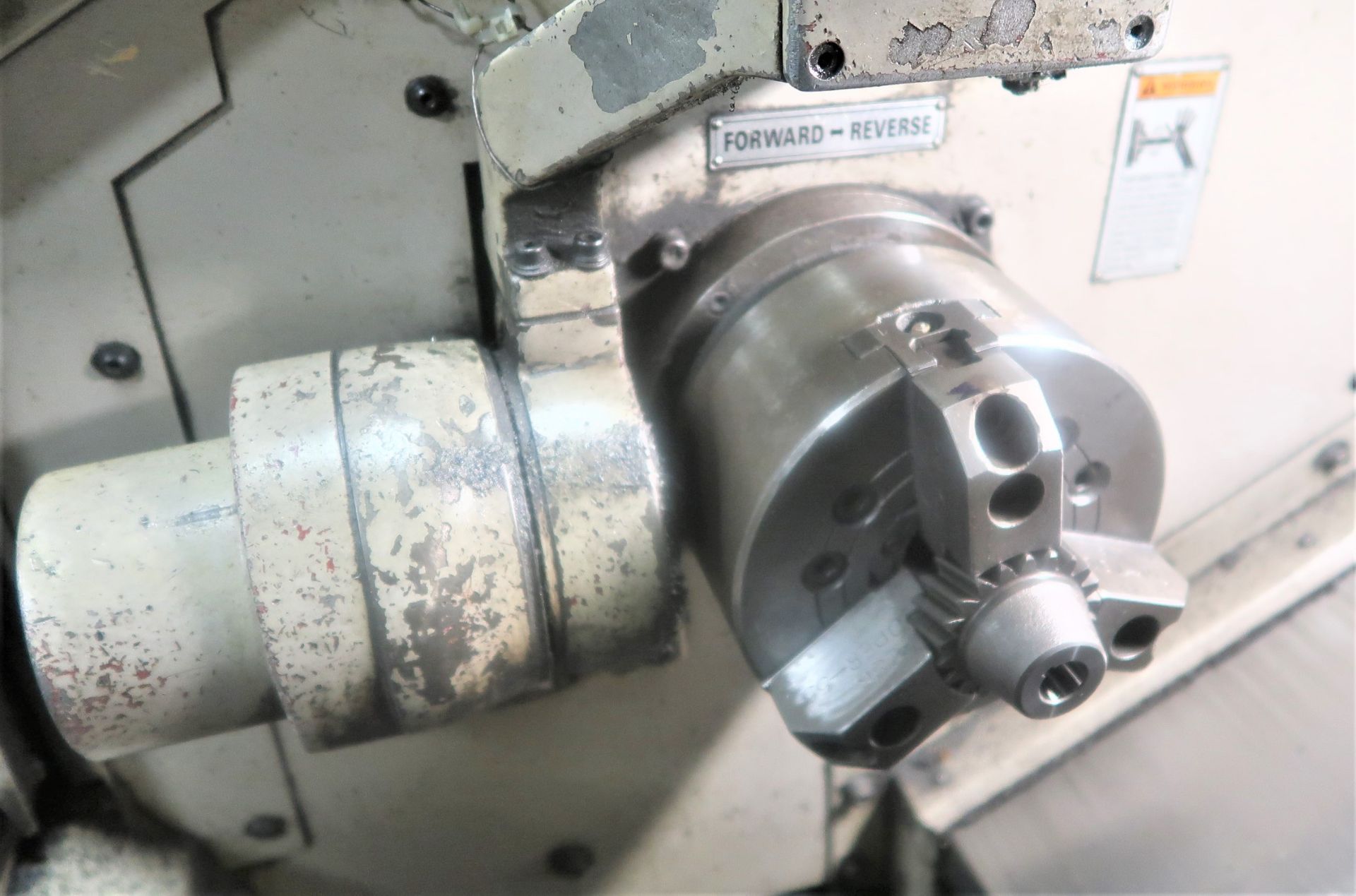 HYUNDAI HIT 8S CNC 2-AXIS CNC TURNING CENTER LATHE - Image 5 of 11