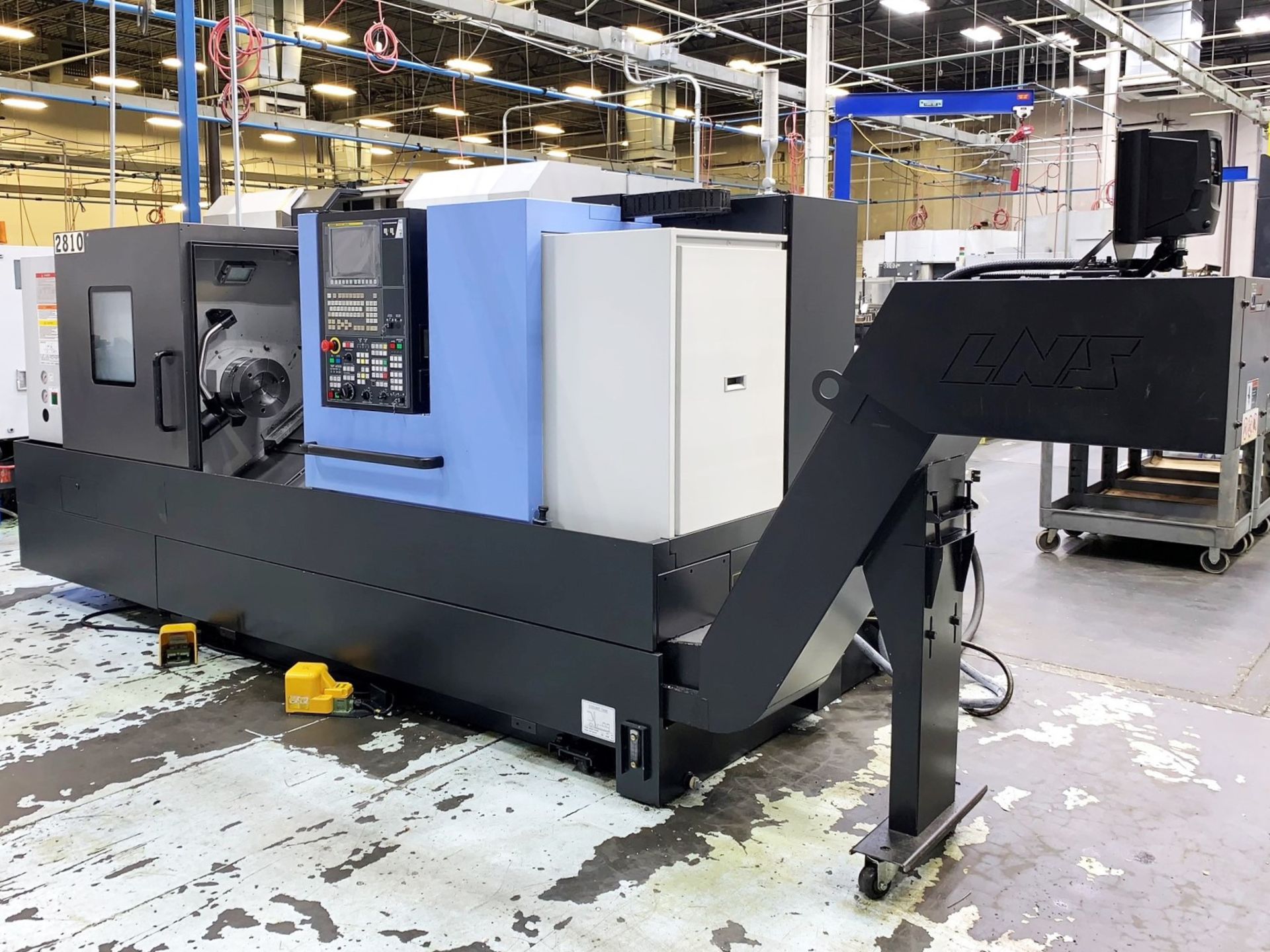 DOOSAN Puma GT2600L 2-Axis CNC Turning Center (2015) - Image 2 of 15