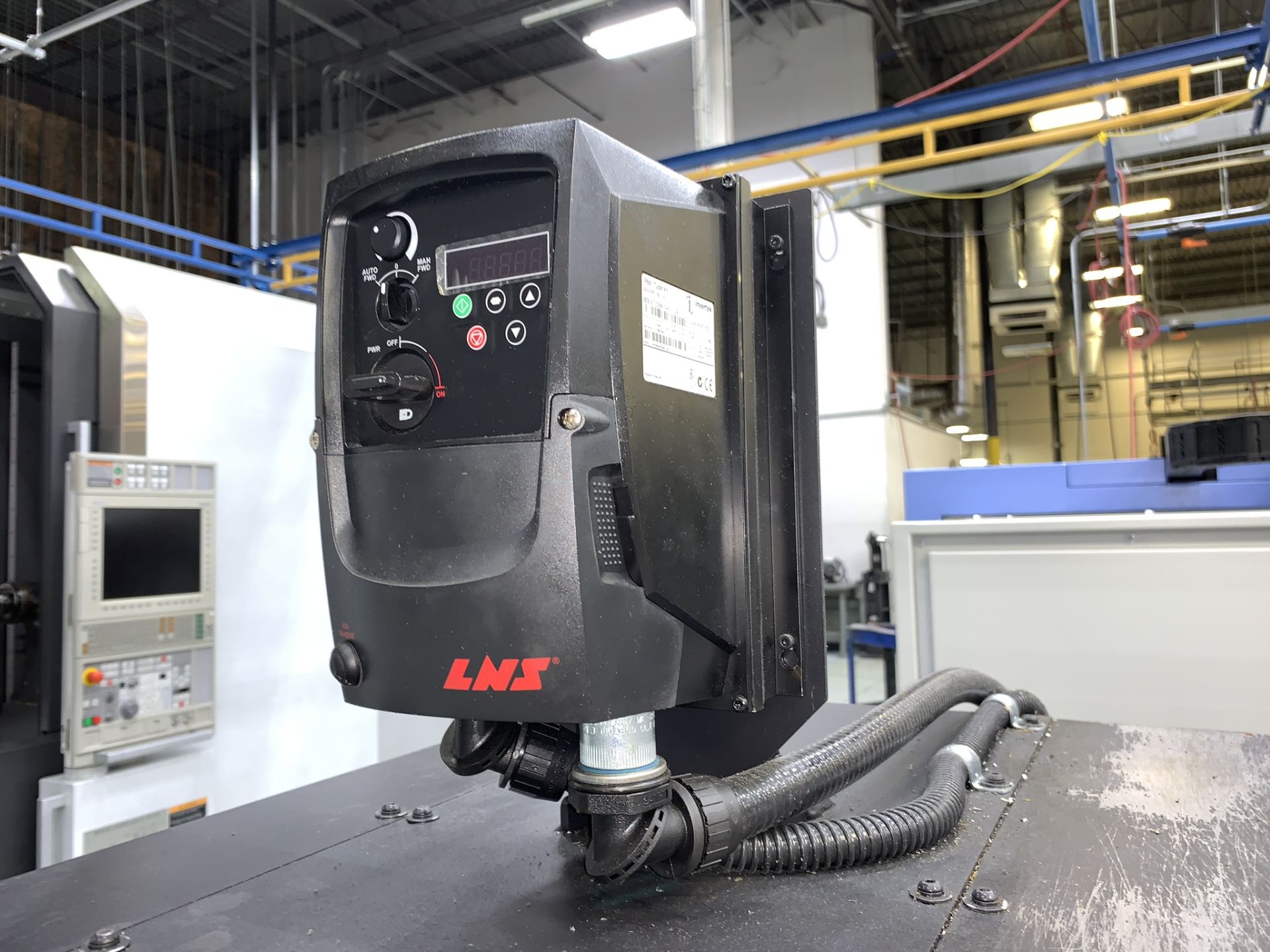 DOOSAN Puma GT2600L 2-Axis CNC Turning Center (2015) - Image 12 of 15