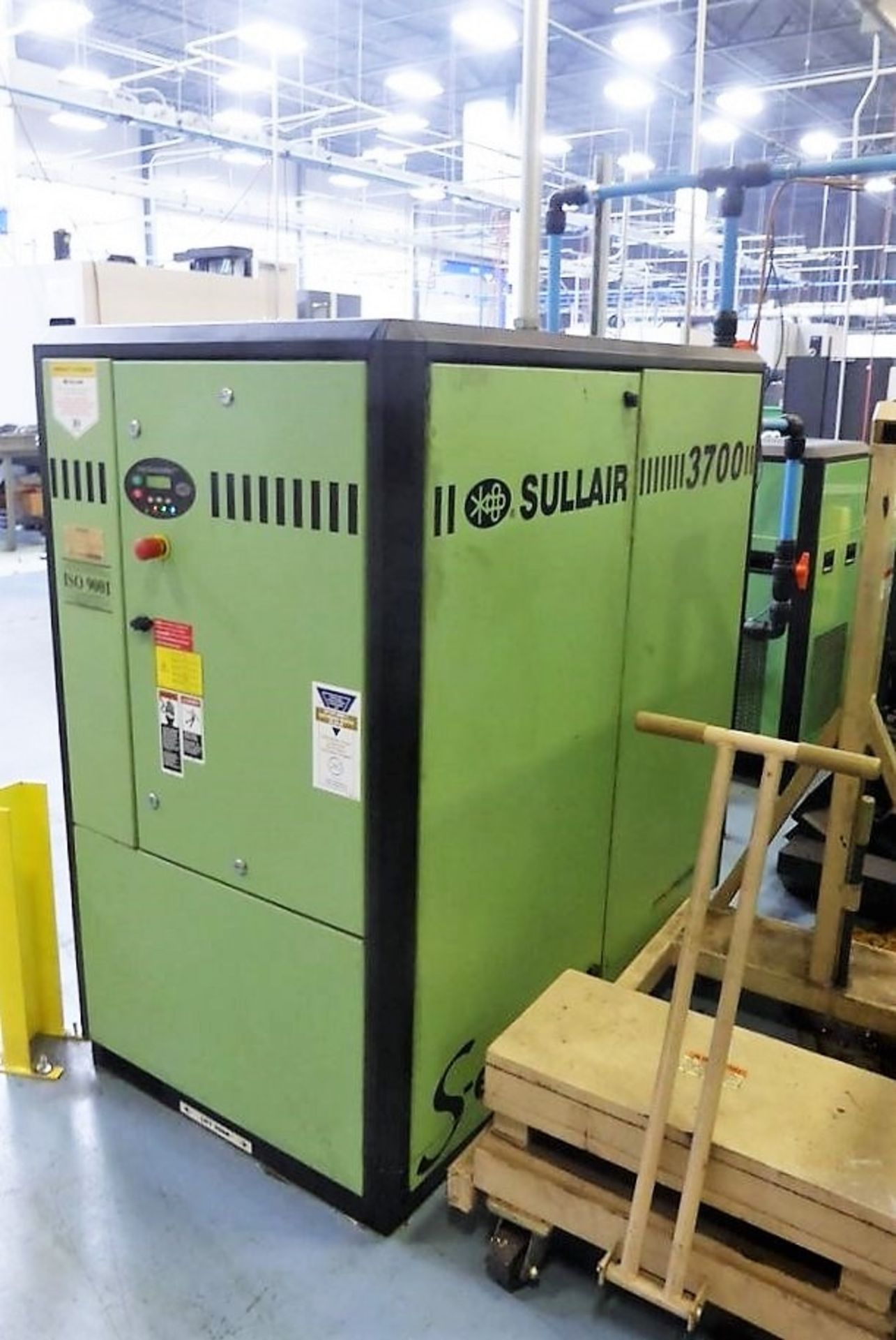 SULLAIR 3709/AC/S-energy 50-HP Rotary Screw Air Compressor (2014) - Image 2 of 3