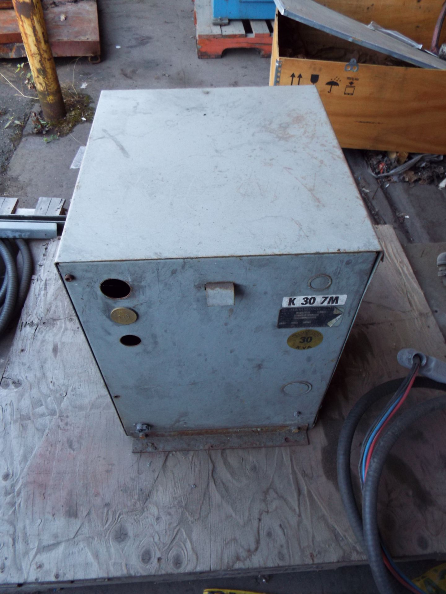 LOT/ SURPLUS TRANSFORMERS, ELECTRICAL CABLE & COMPONENTS - Image 2 of 5