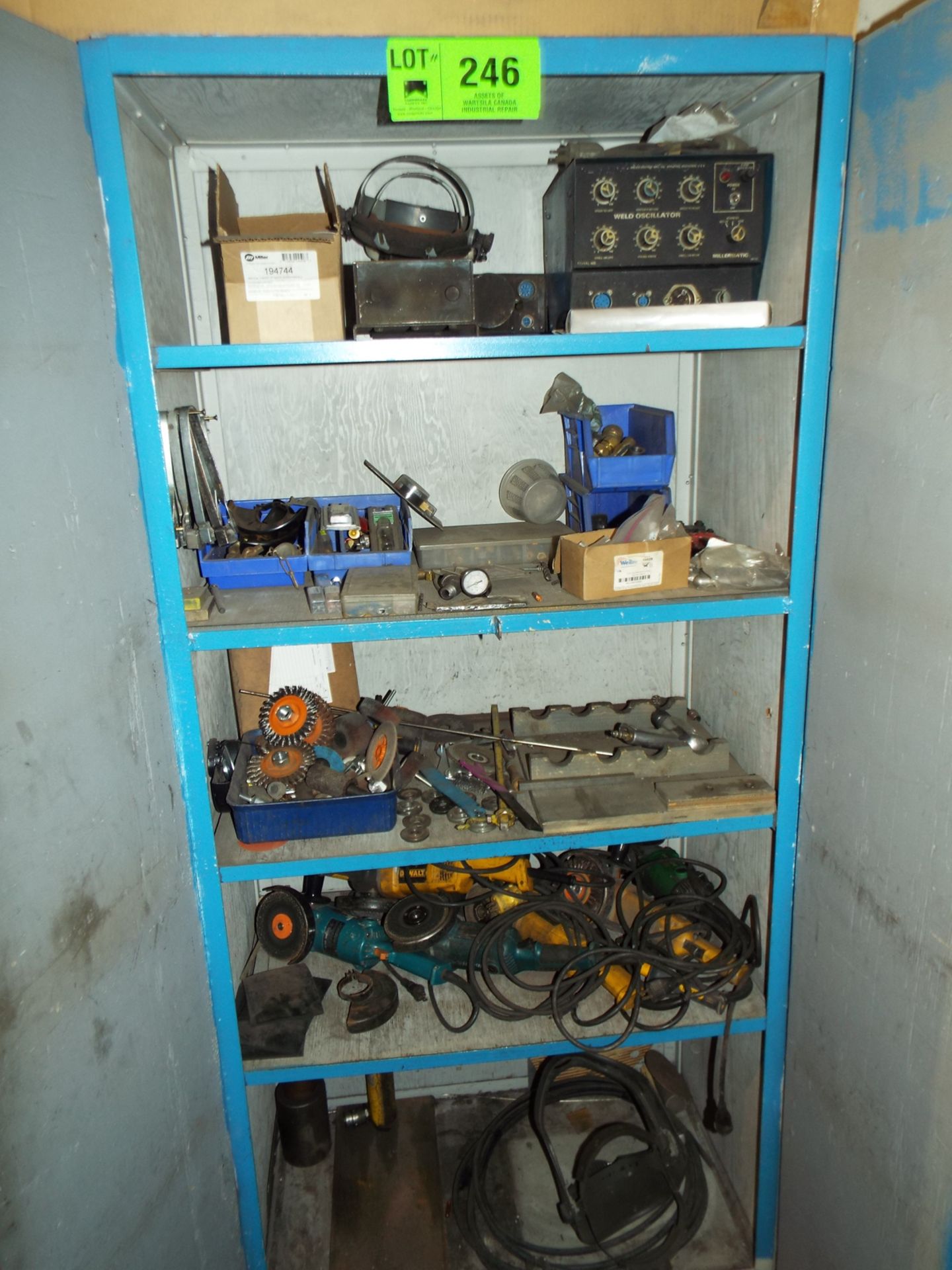 LOT/ CABINET WITH WELDING CONSUMABLES, ACCESSORIES & SPARE PARTS